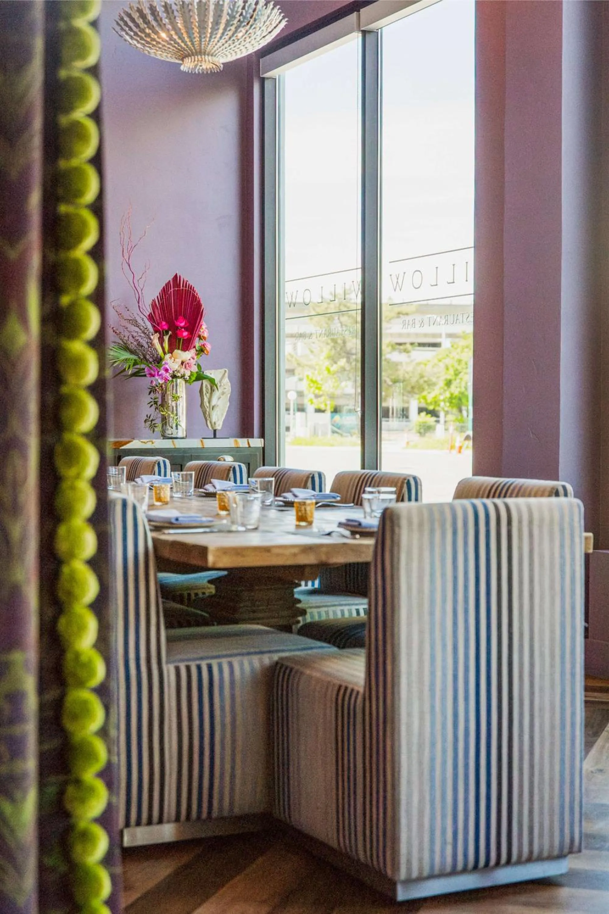 Restaurant/places to eat in The Exchange Sacramento, Curio Collection By Hilton