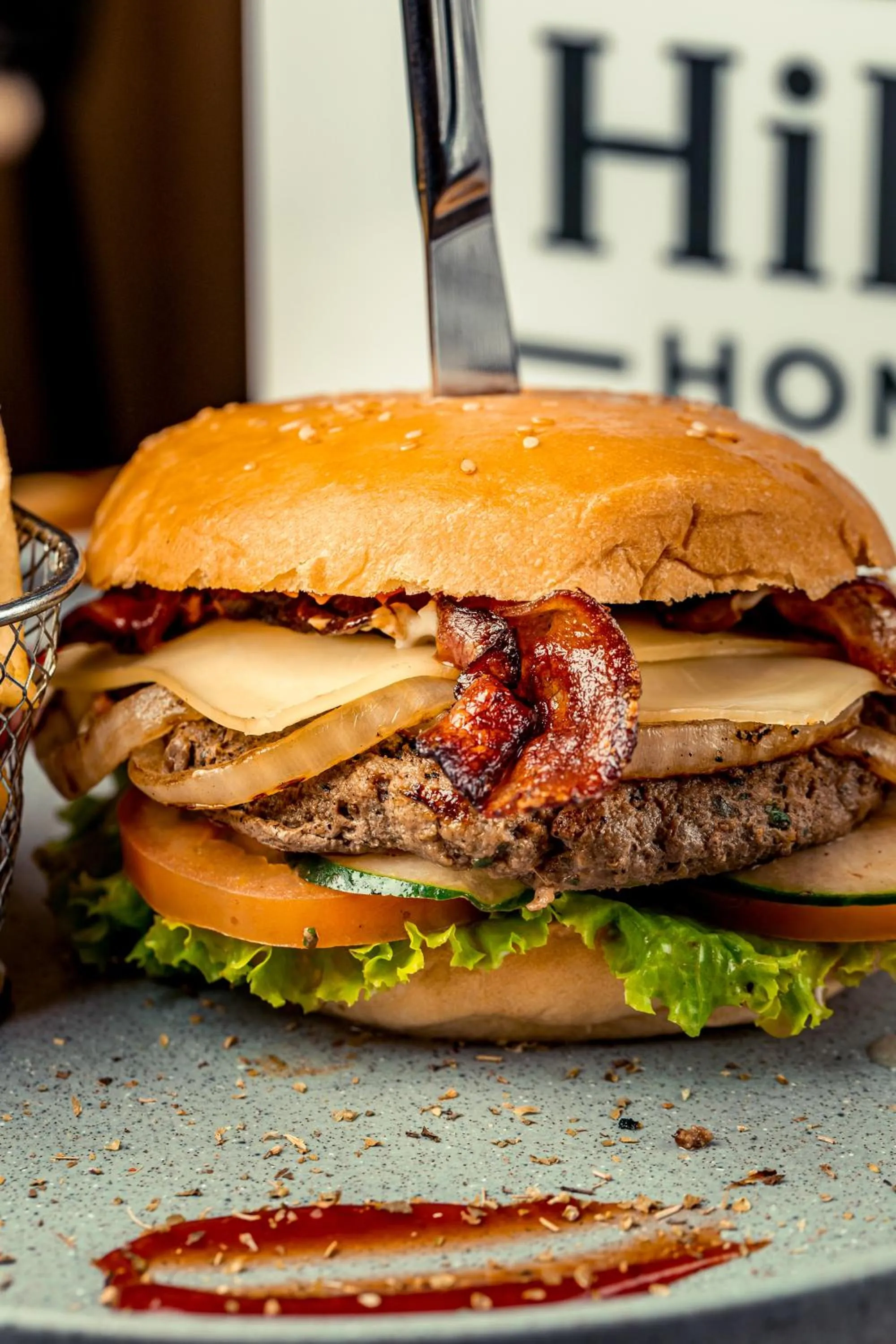 Restaurant/places to eat in Hilton Garden Inn Cali Ciudad Jardin