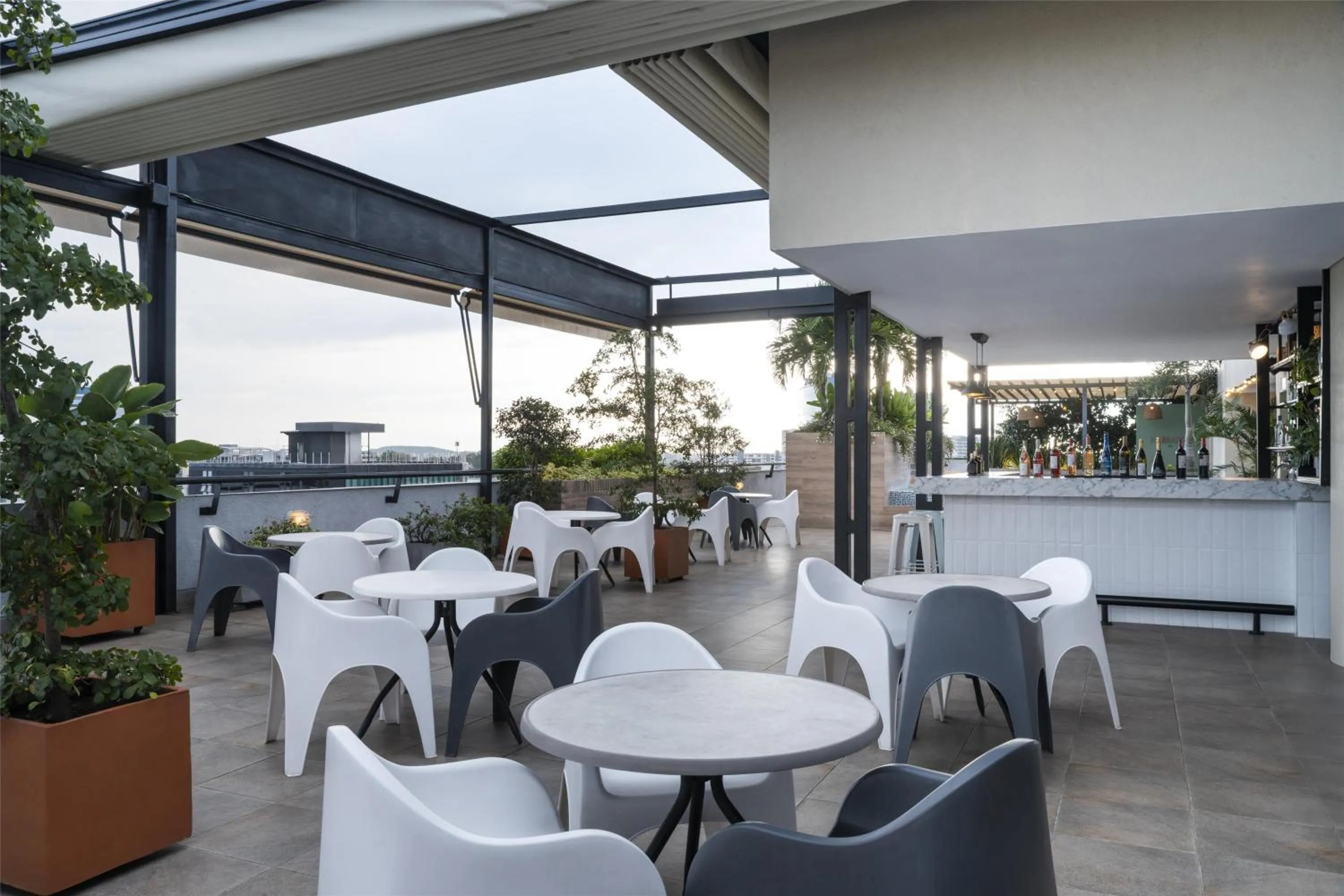 Lounge or bar in Hilton Garden Inn Cali Ciudad Jardin