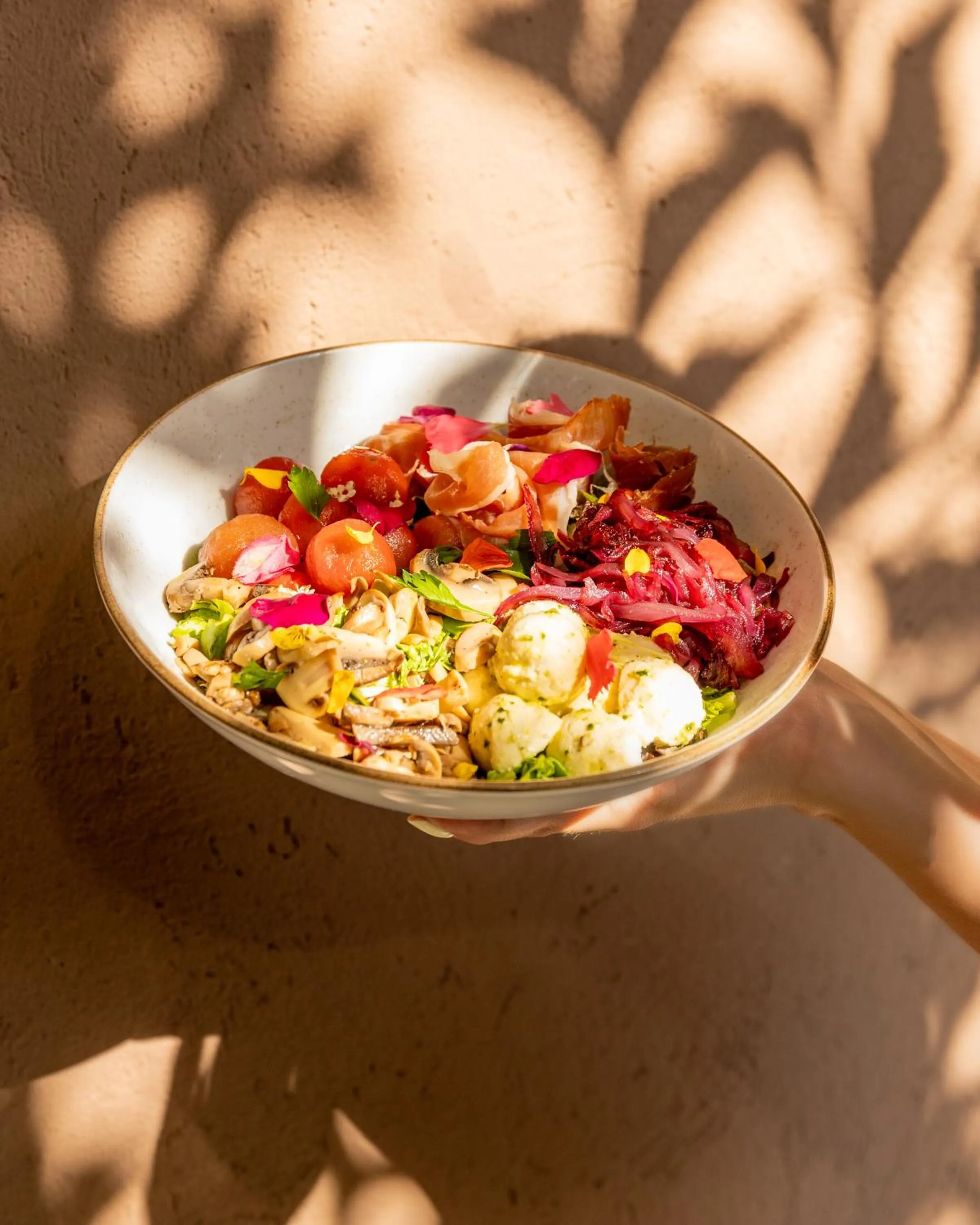 Restaurant/places to eat in Hilton Garden Inn Cali Ciudad Jardin