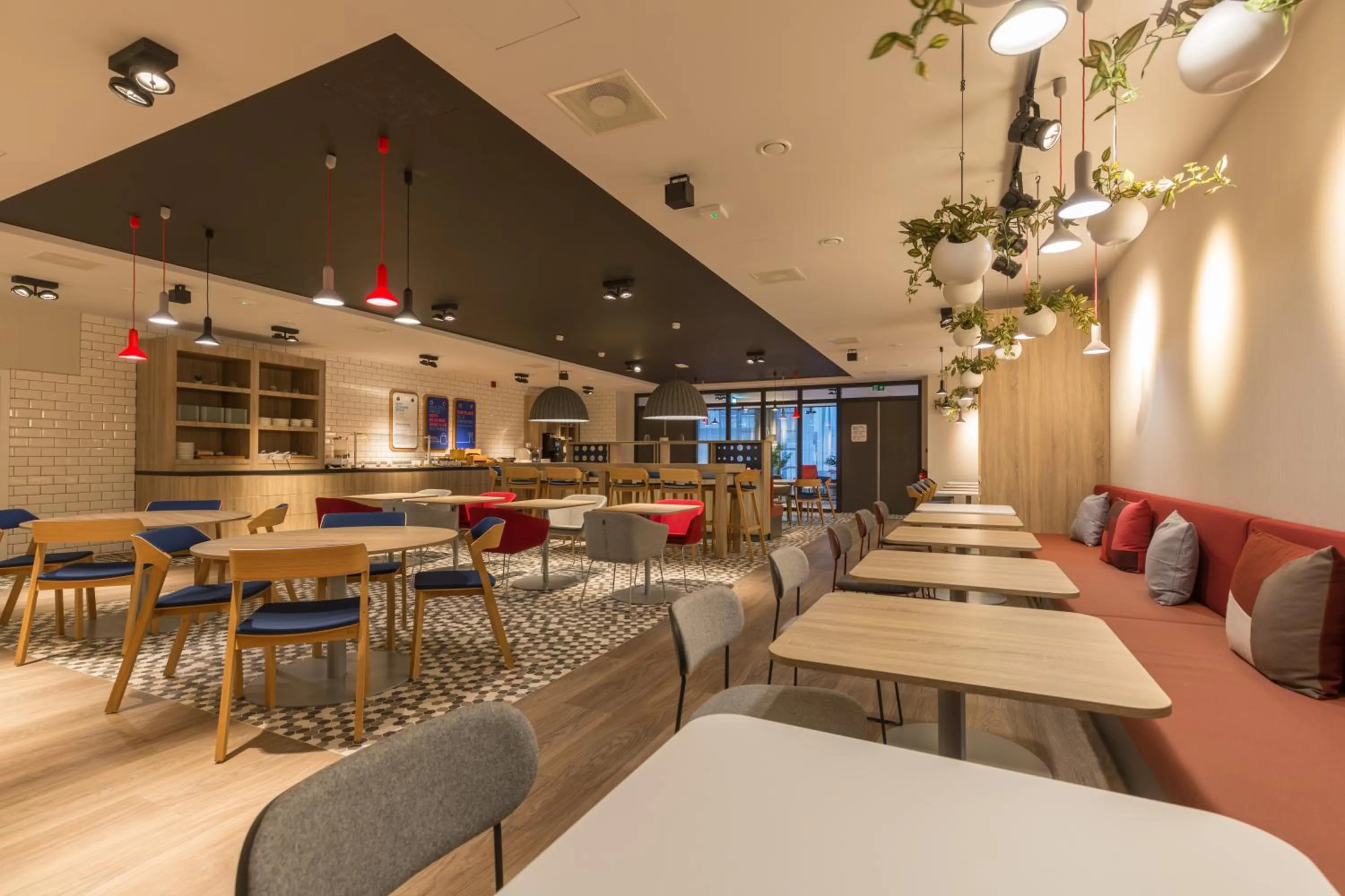 Breakfast in Holiday Inn Express Brussels-Grand-Place by IHG