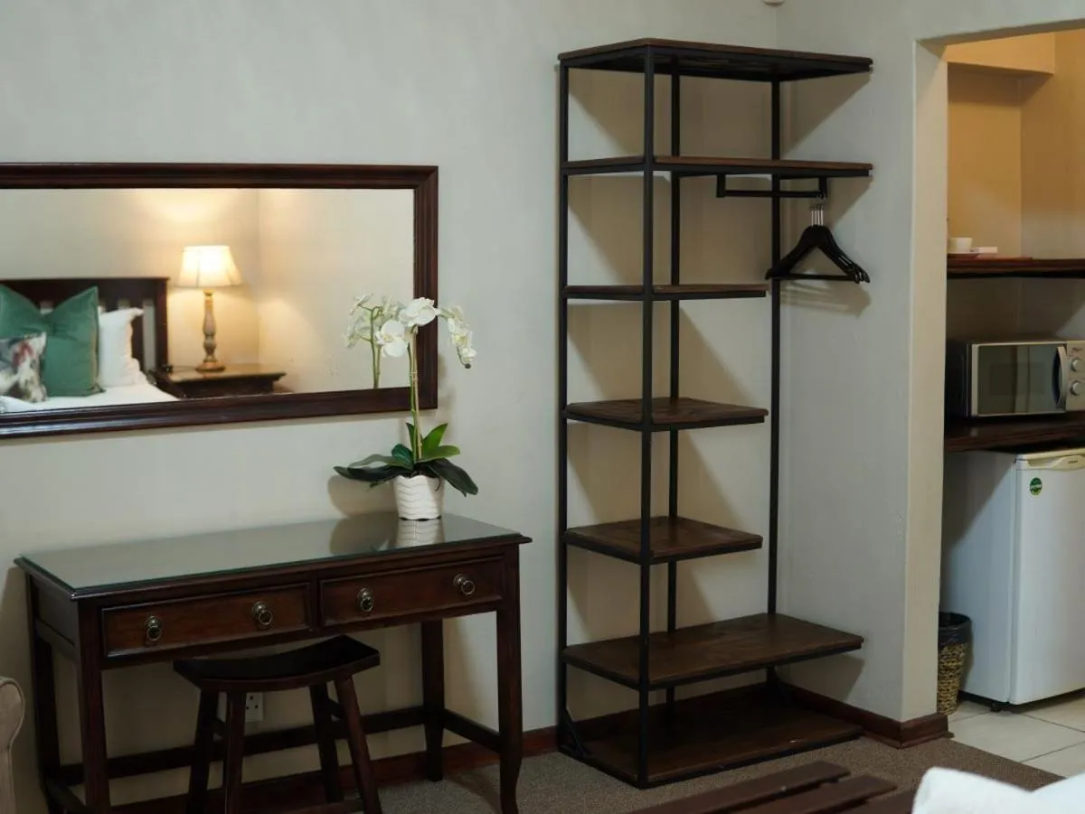 Coffee/tea facilities in Aloes Guest House 62 on Meintjies