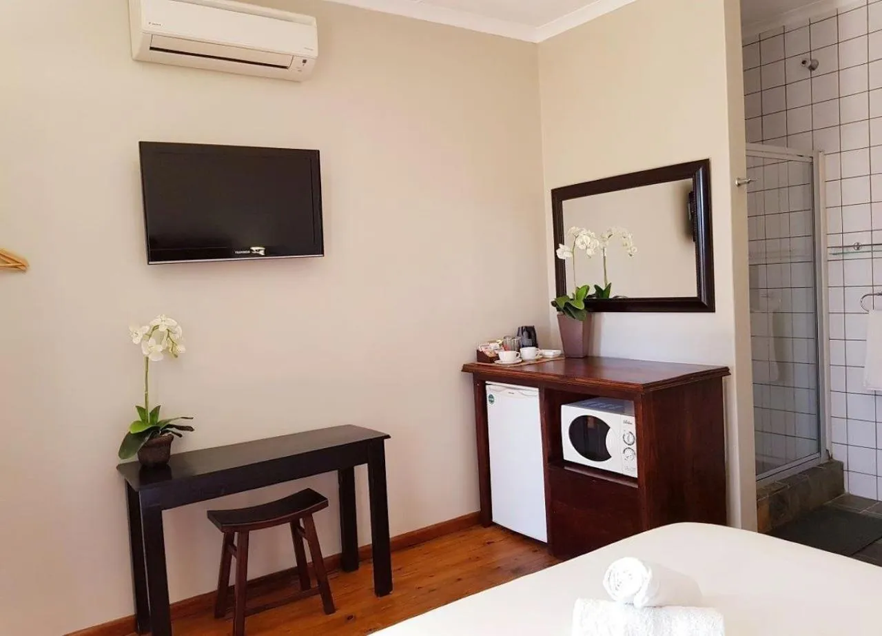 Shower in Aloes Guest House 62 on Meintjies