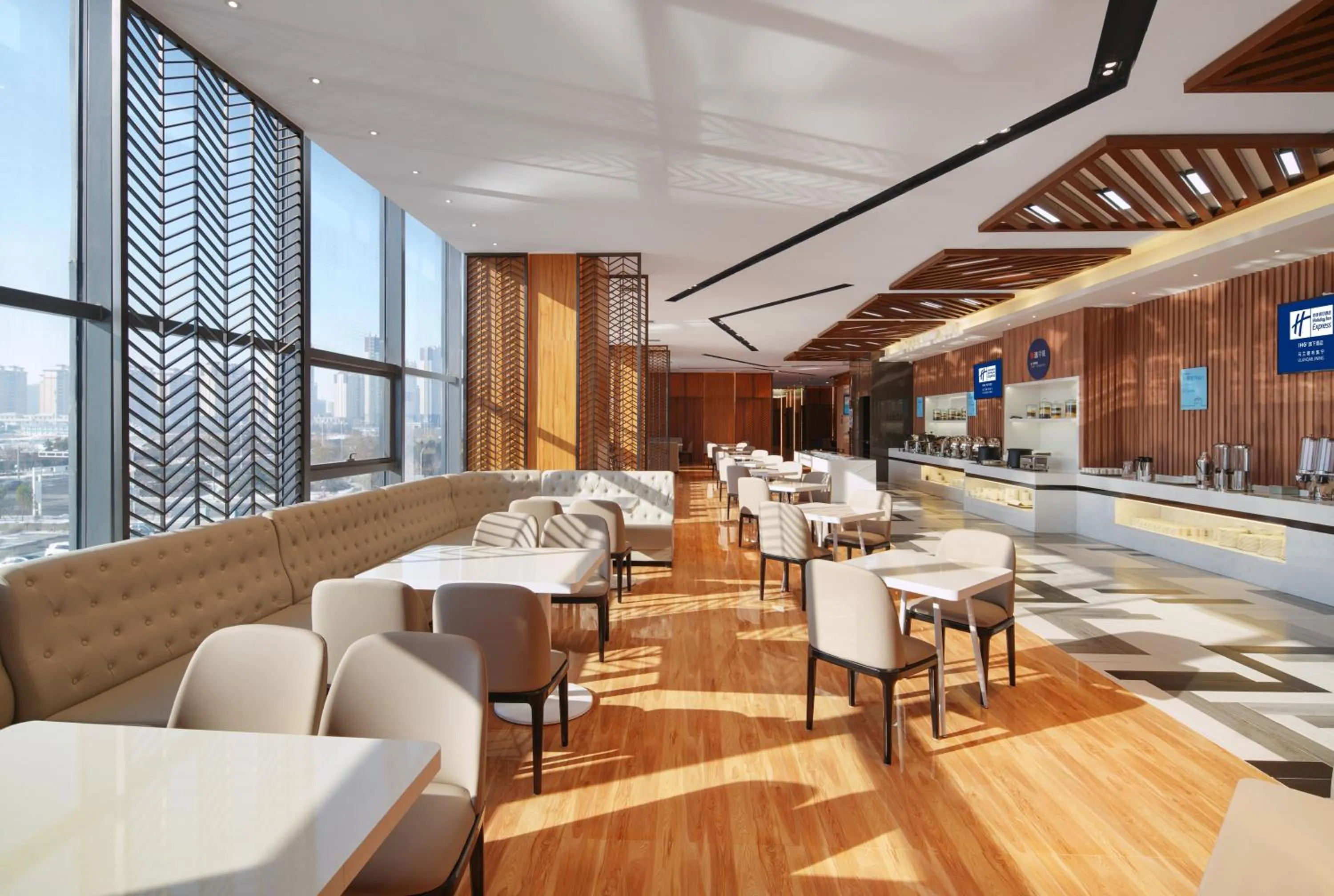 Breakfast in Holiday Inn Express Ulanqab Jining by IHG