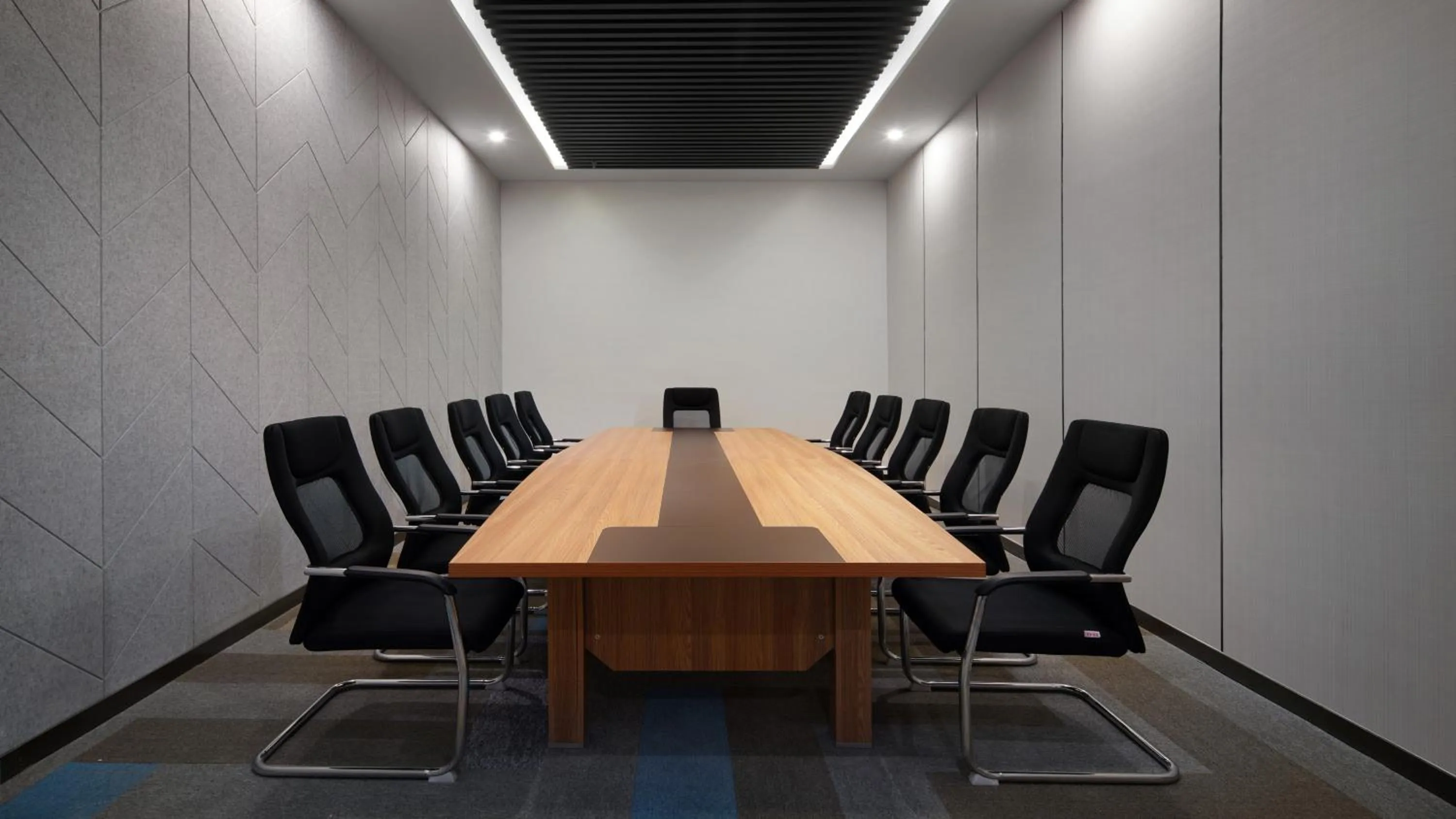 Meeting/conference room in Holiday Inn Express Ulanqab Jining by IHG