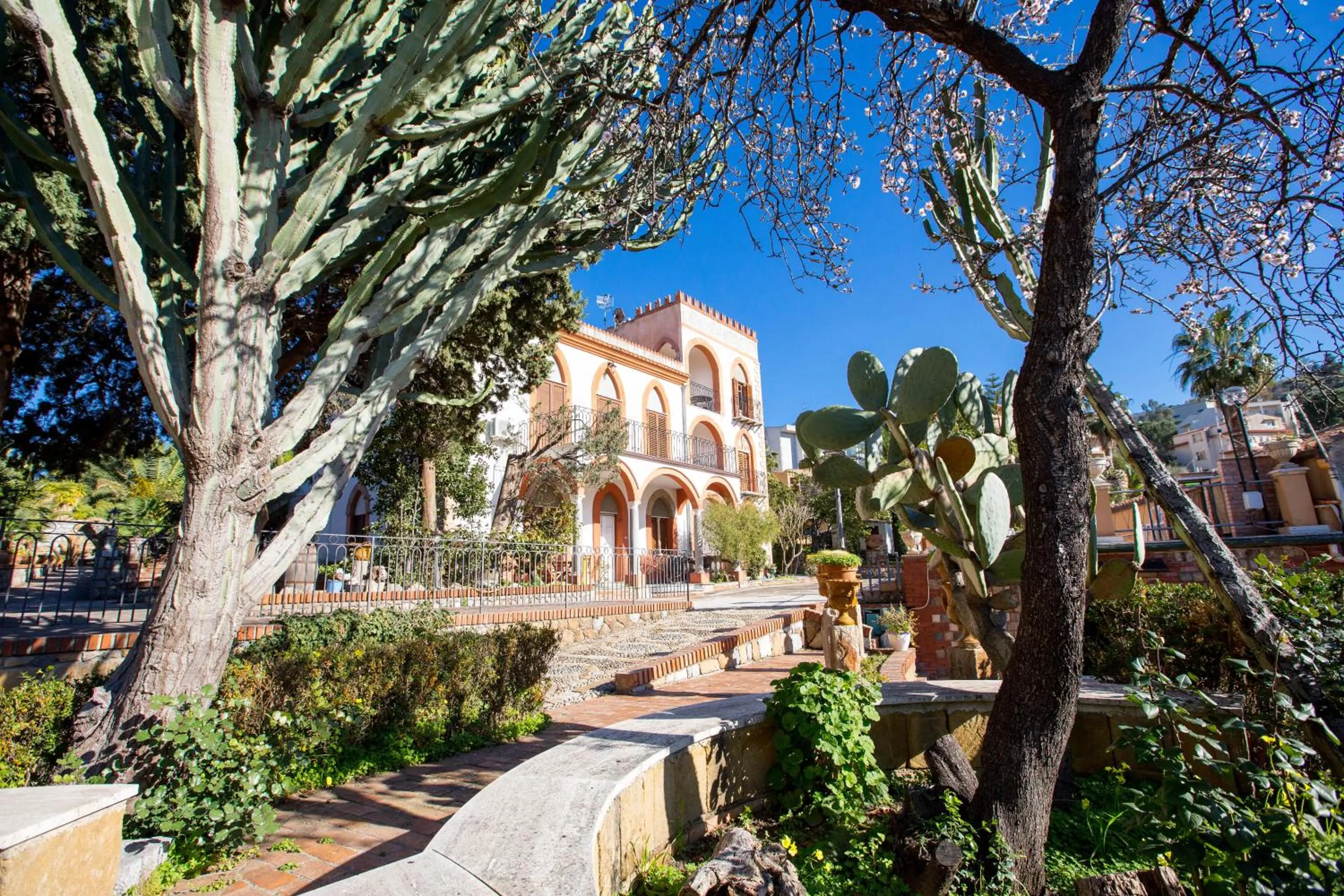 Property building in Villa Caterina - Solemar Sicilia