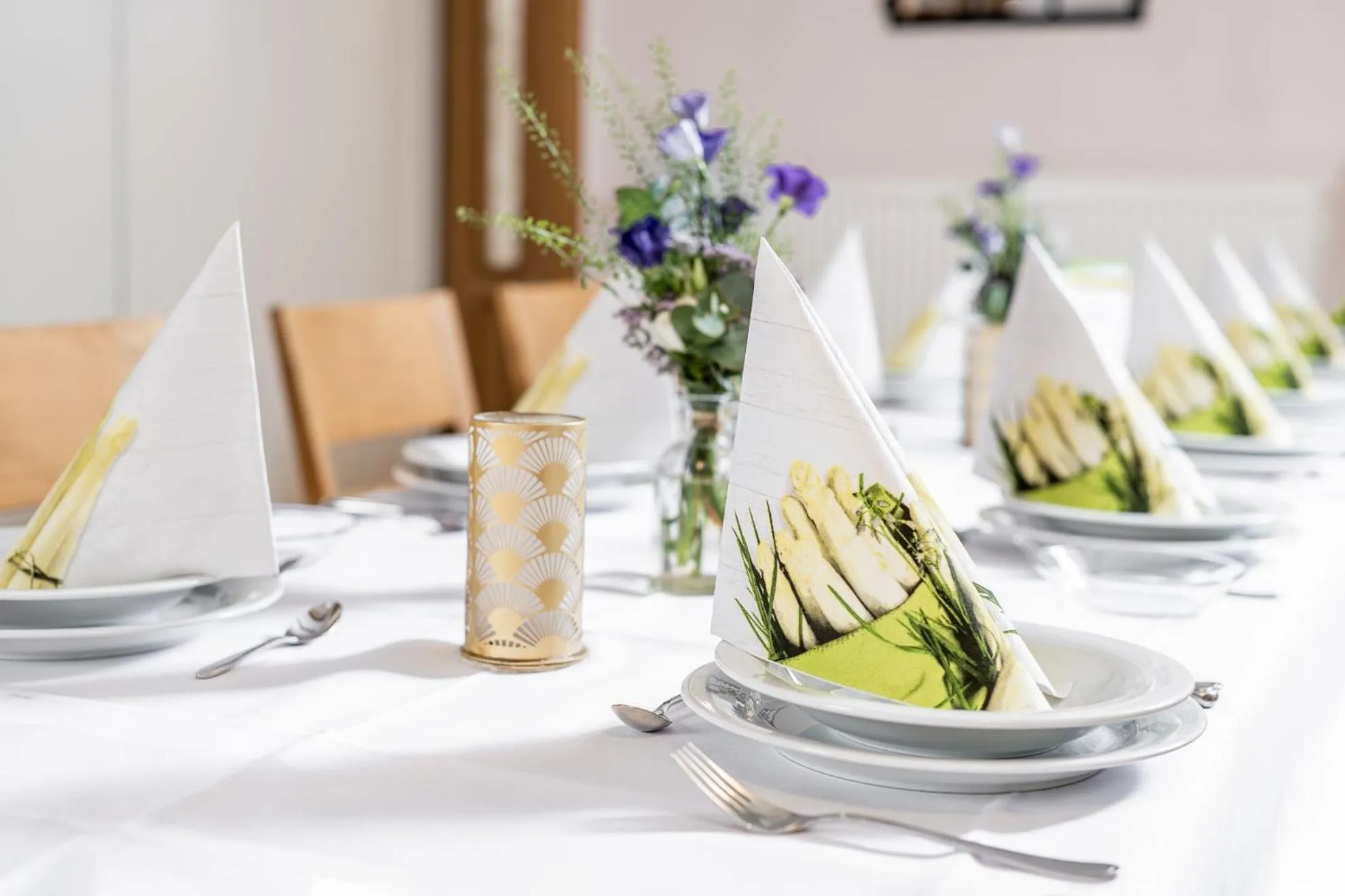 Restaurant/places to eat in Hotel Heilemann