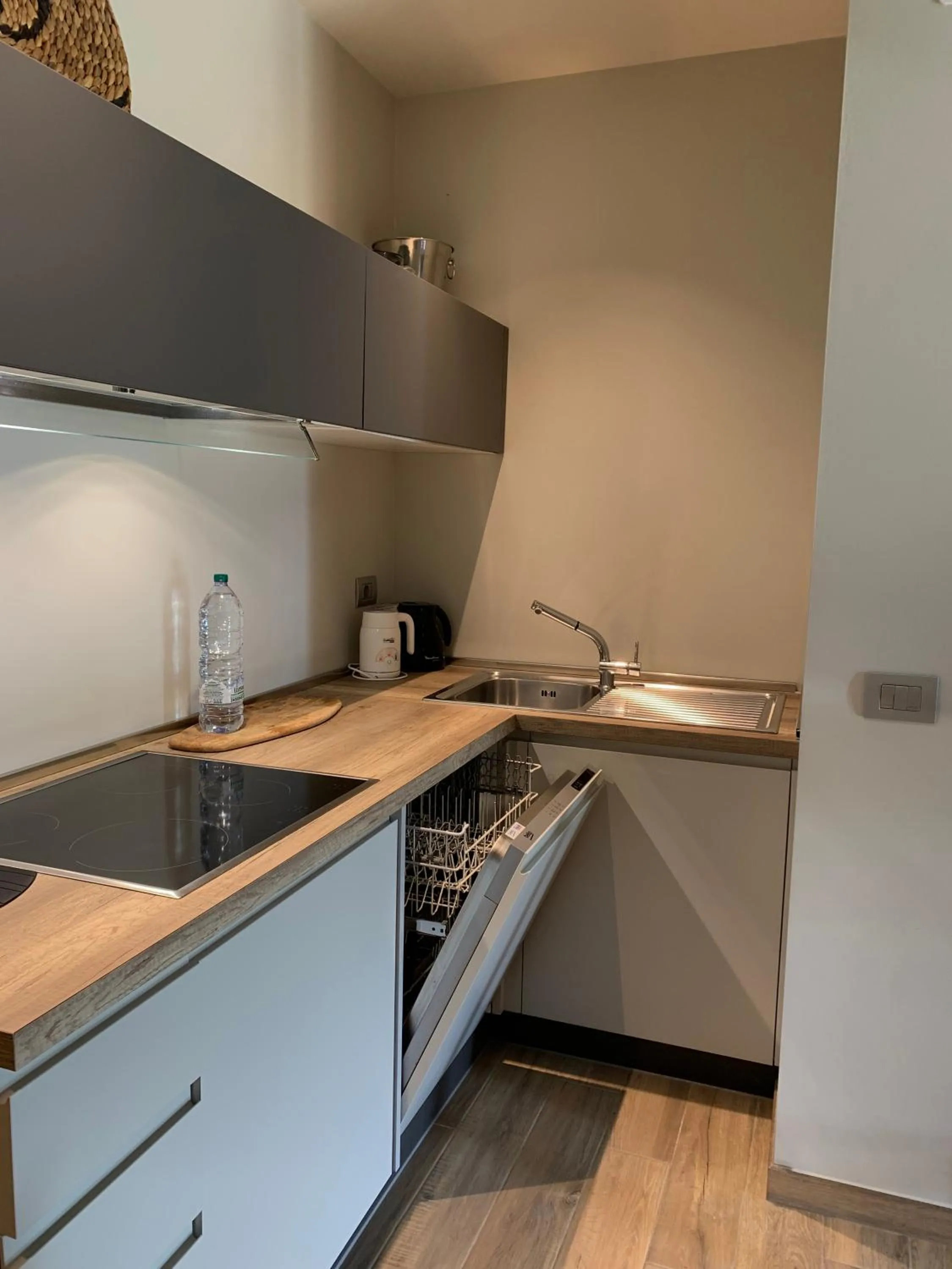 Kitchen or kitchenette in GreenValley BnB