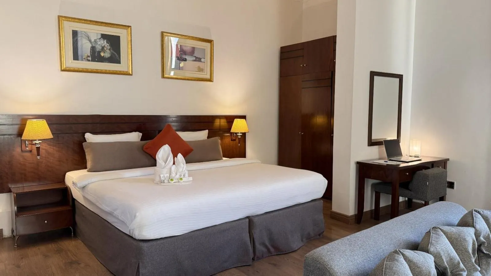 Bed in Le Jazz Hotel