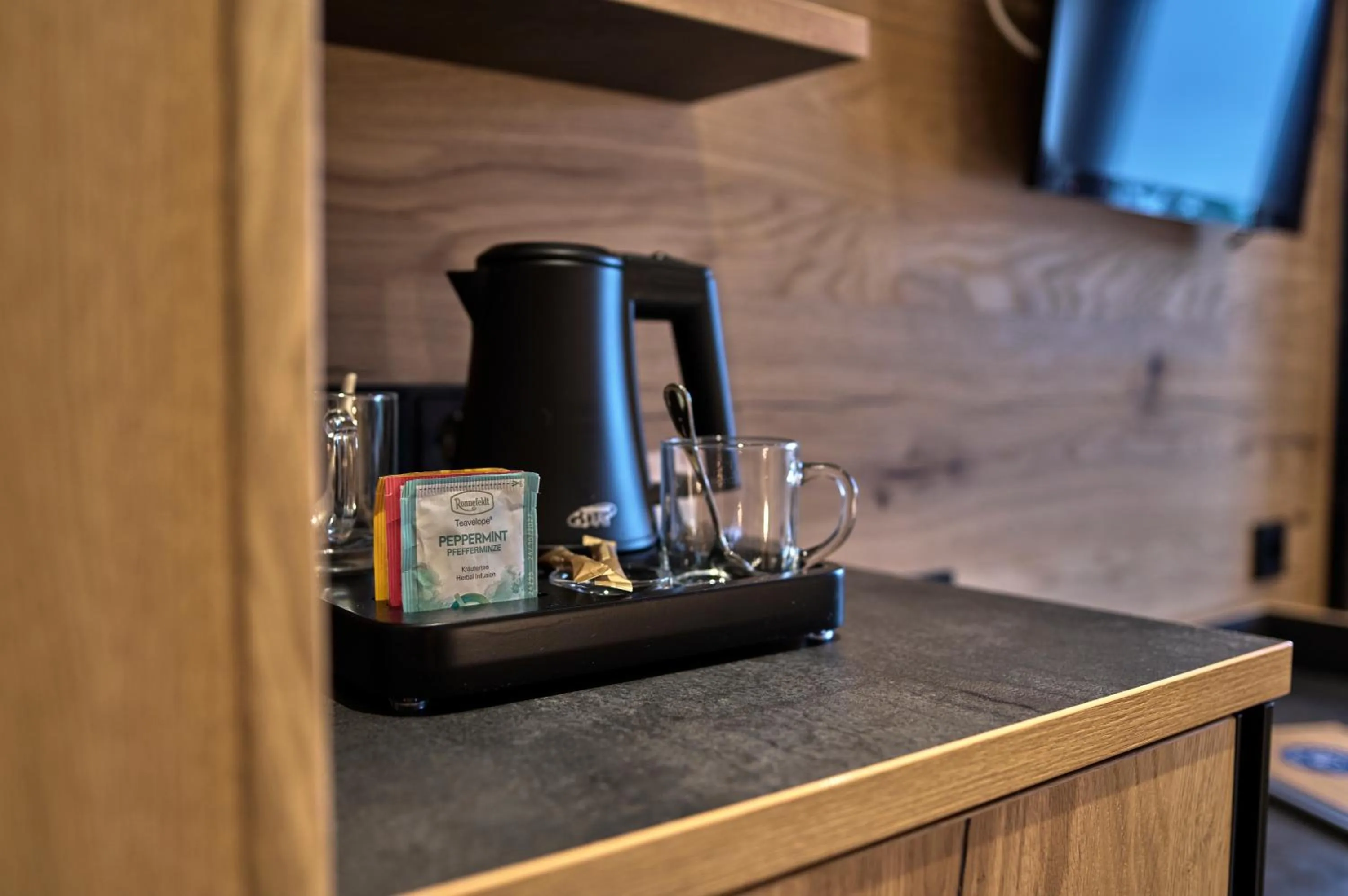 Coffee/tea facilities in Gasthaus Hotel Ostermeier