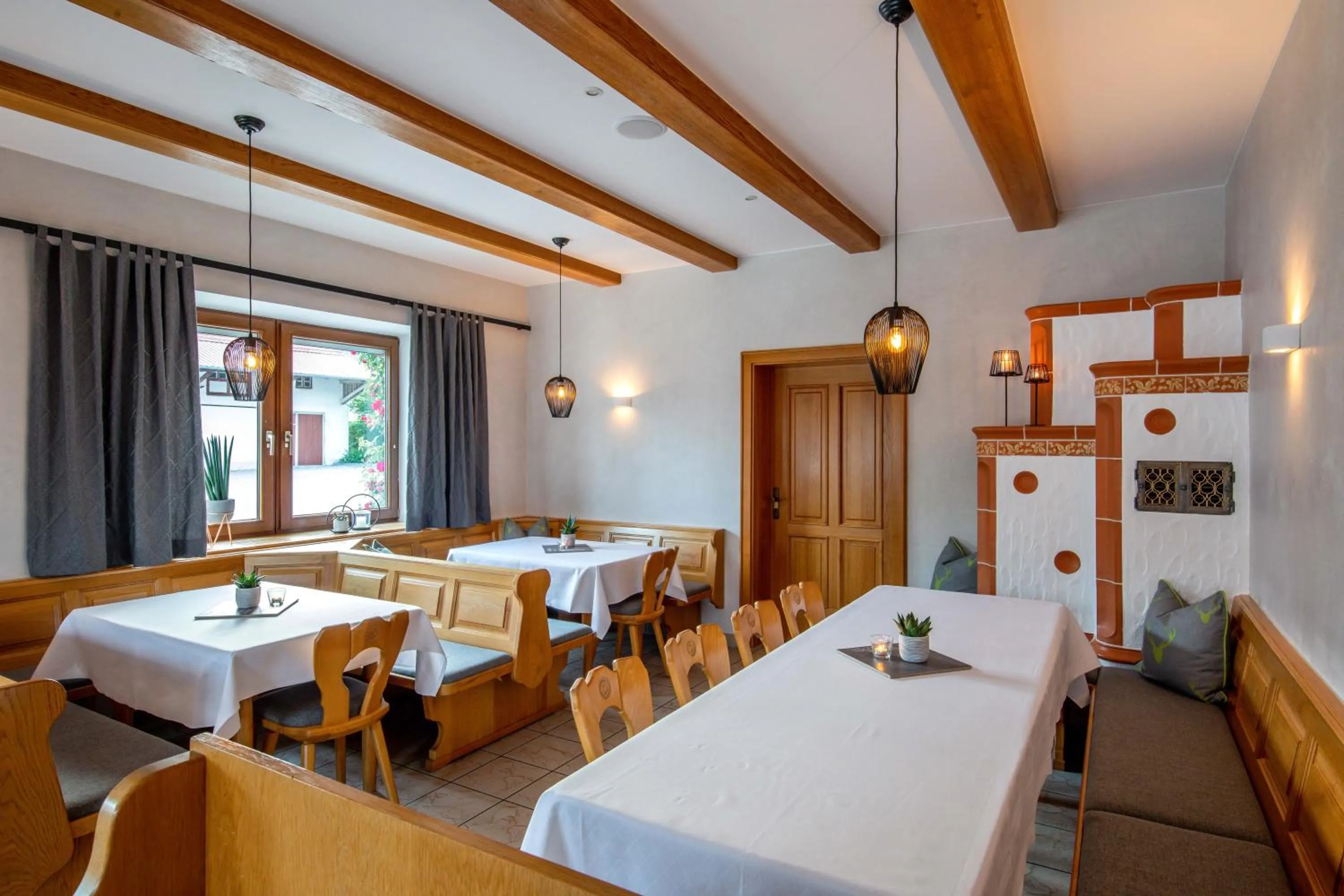 Restaurant/places to eat in Gasthaus Hotel Ostermeier