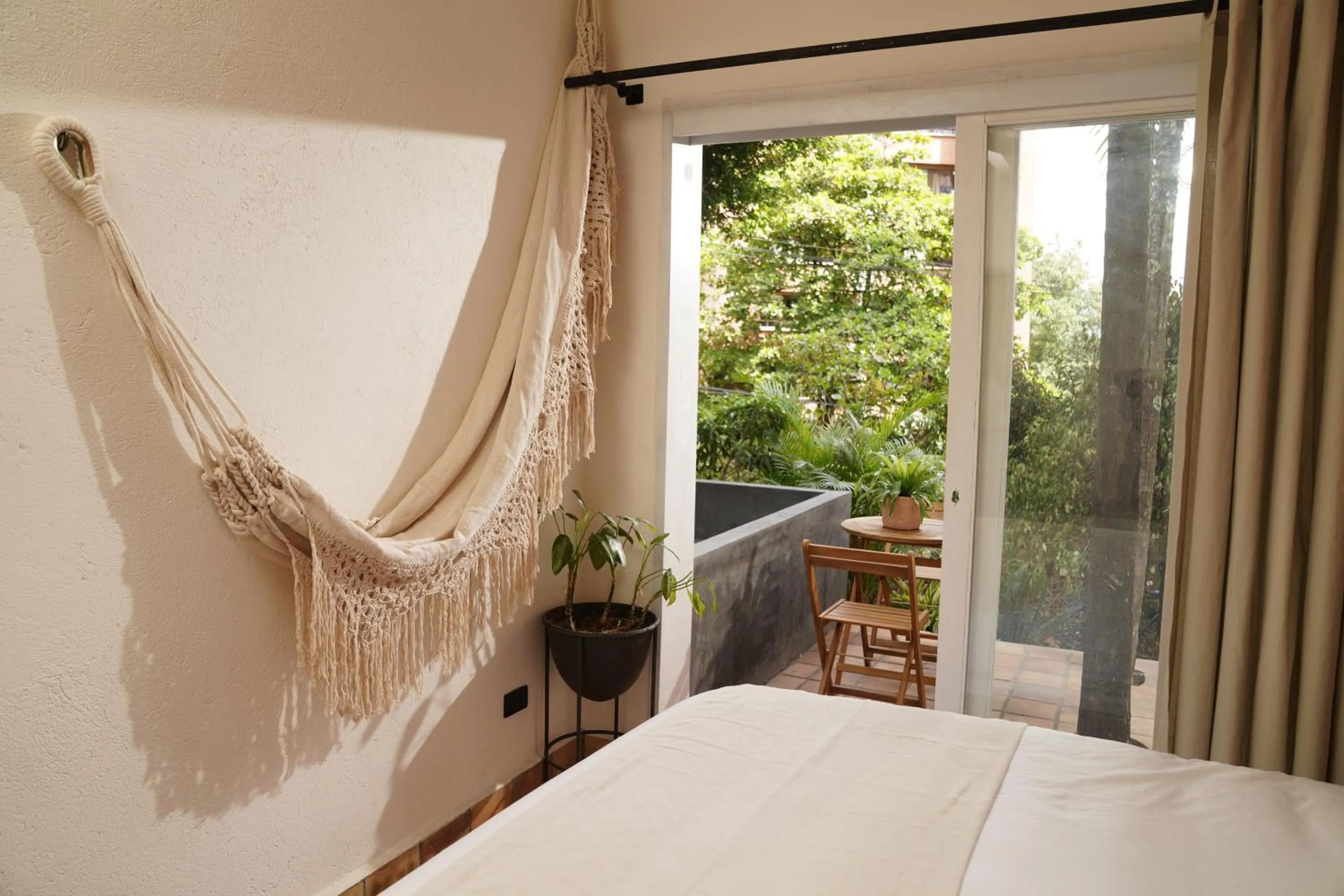 Balcony/Terrace, Bed in Hotel Quinta Ladera