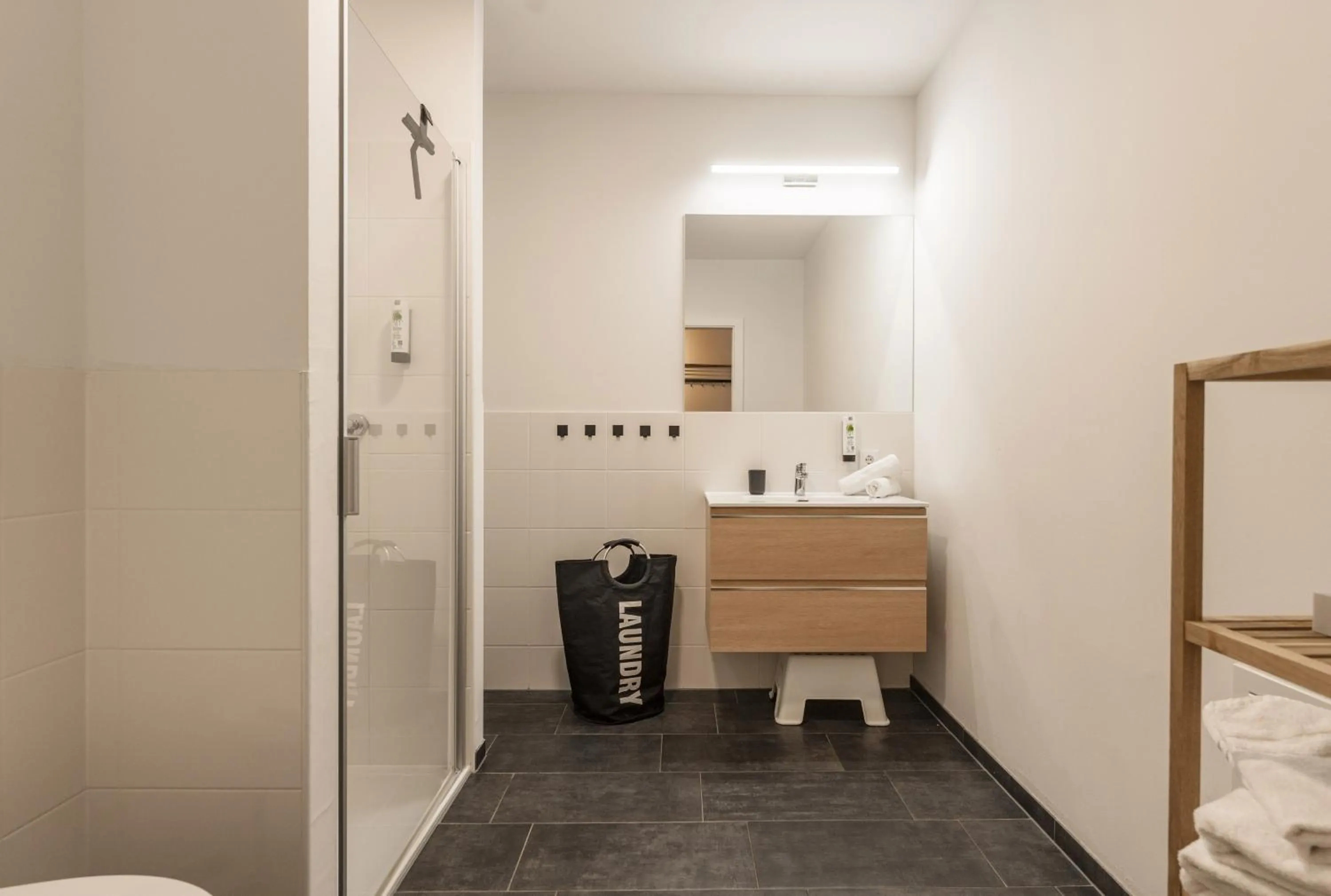 Toilet in APSTAY Eggenberg I Self Check-in I Parking option