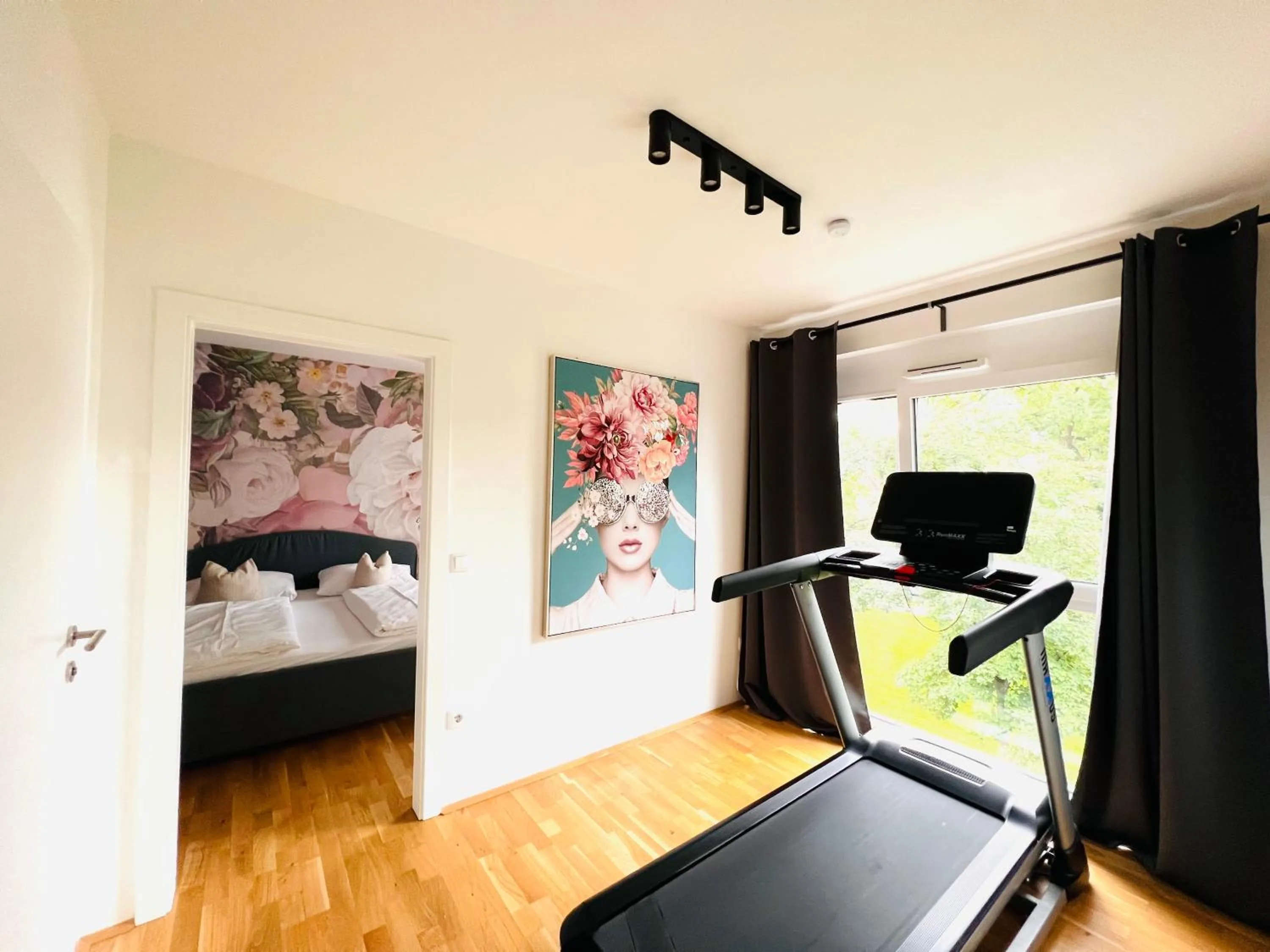 Fitness centre/facilities in APSTAY Eggenberg I Self Check-in I Parking option