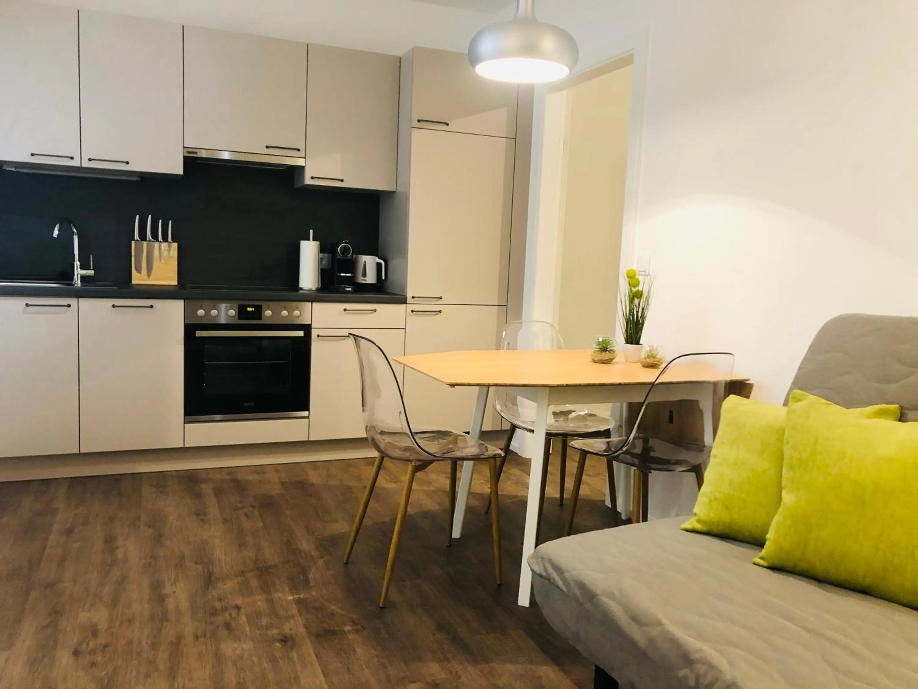 Living room in APSTAY Eggenberg I Self Check-in I Parking option