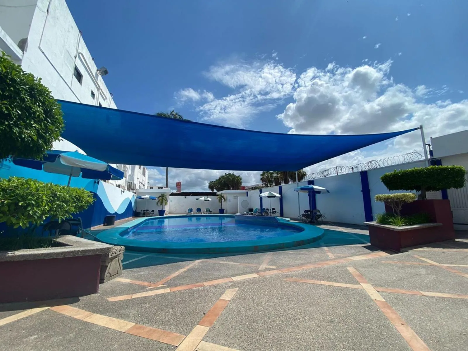 Swimming pool in Hotel San Diego