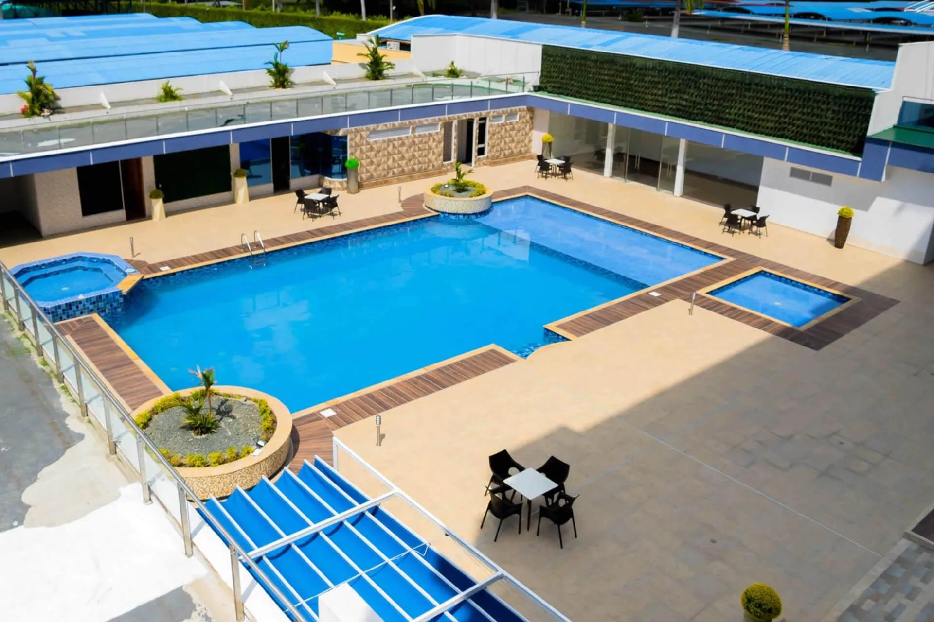  in Hotel Real Elim International