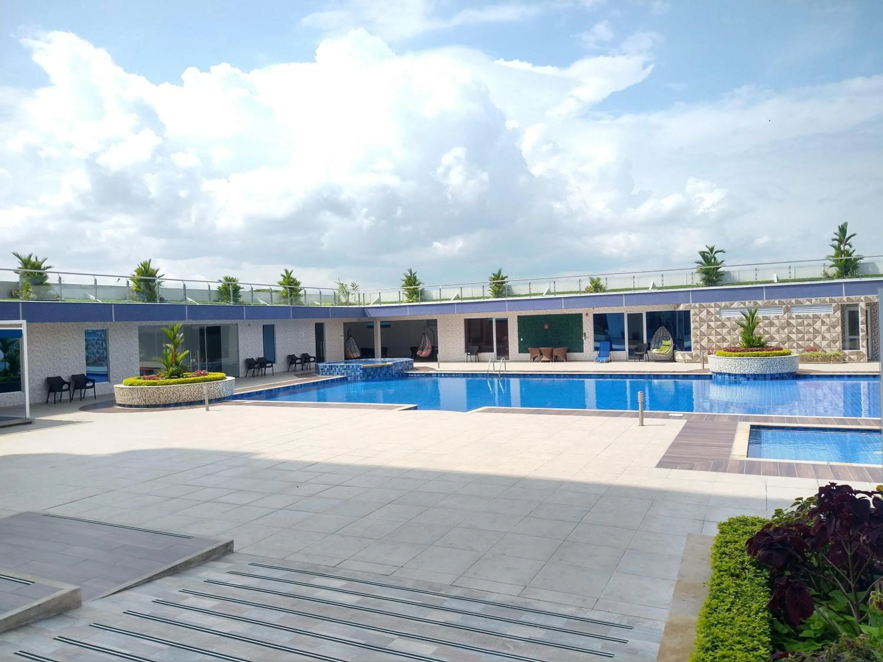  in Hotel Real Elim International