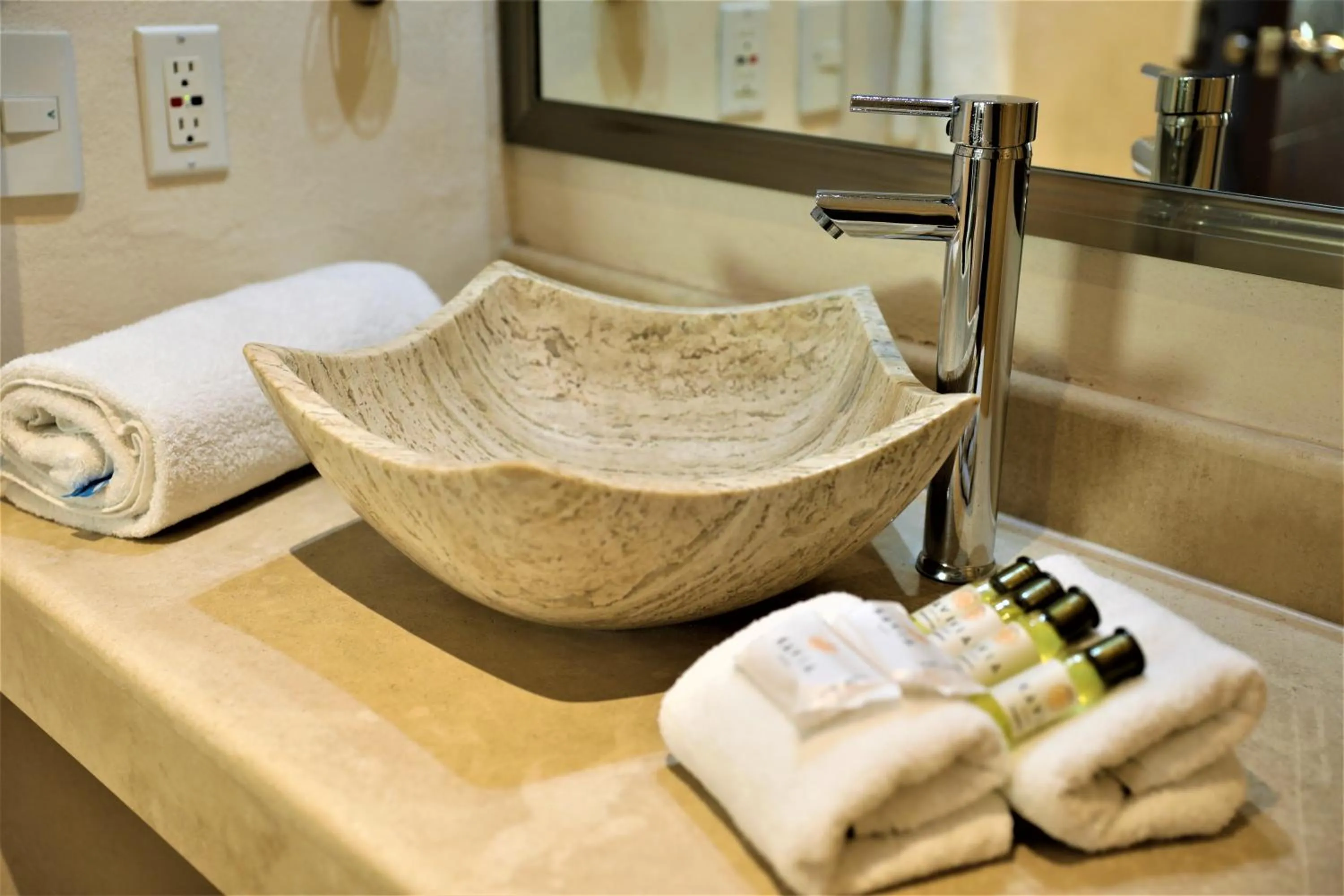 Bathroom in Hotel 12 BEES by Kavia