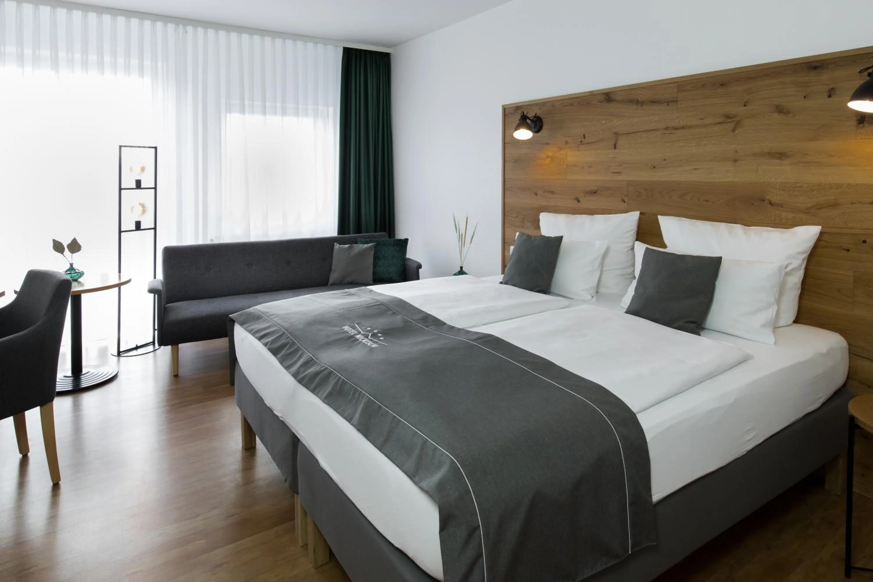 Photo of the whole room, Bed in Hotel Nickisch