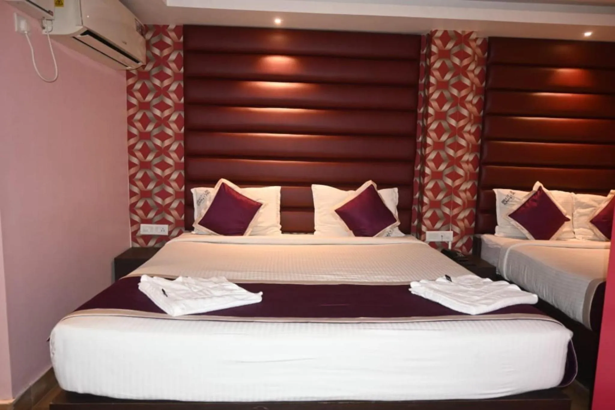 Bed in Hotel Runway Inn