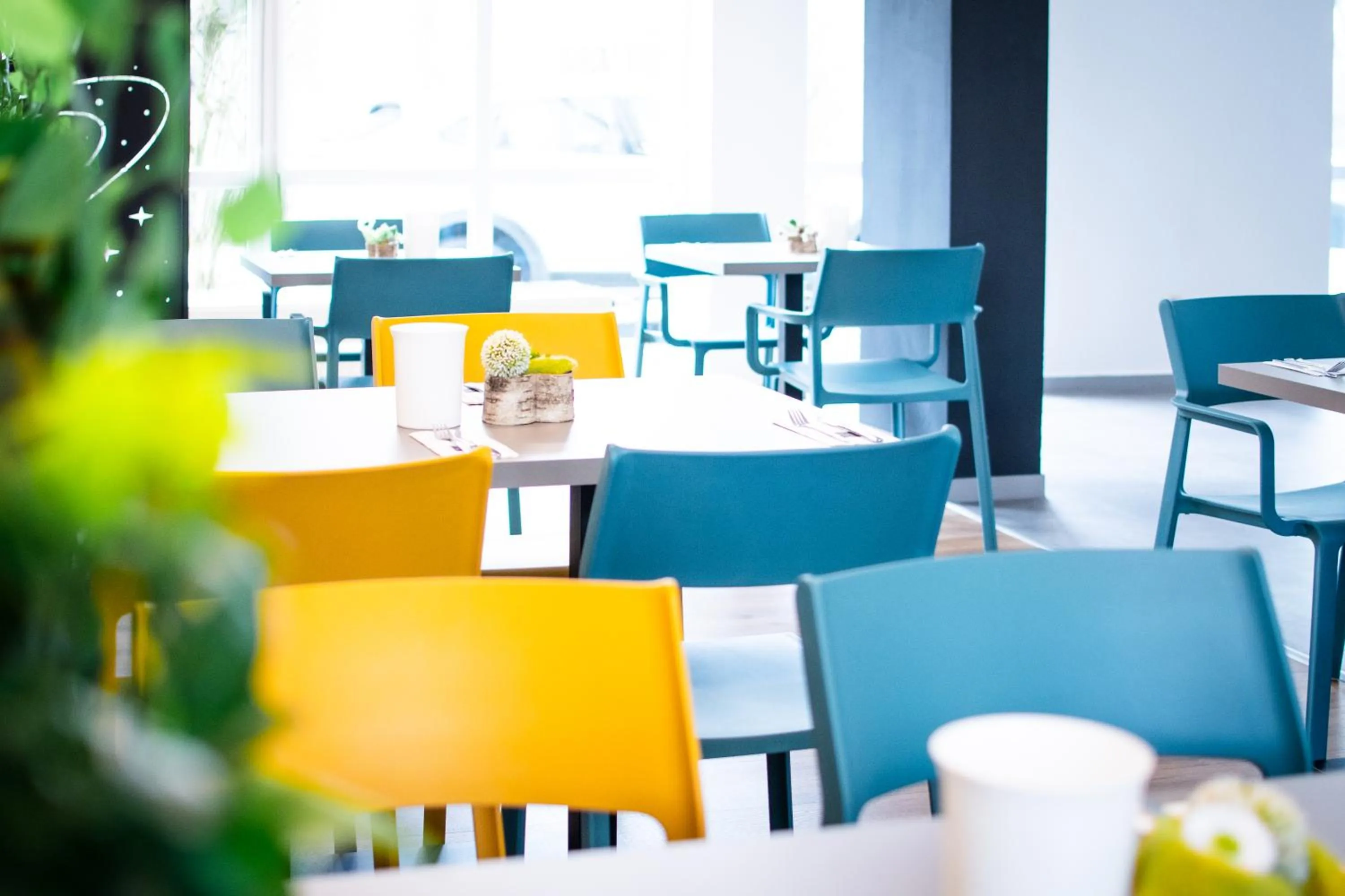 Restaurant/places to eat in Taste Hotel Jettingen