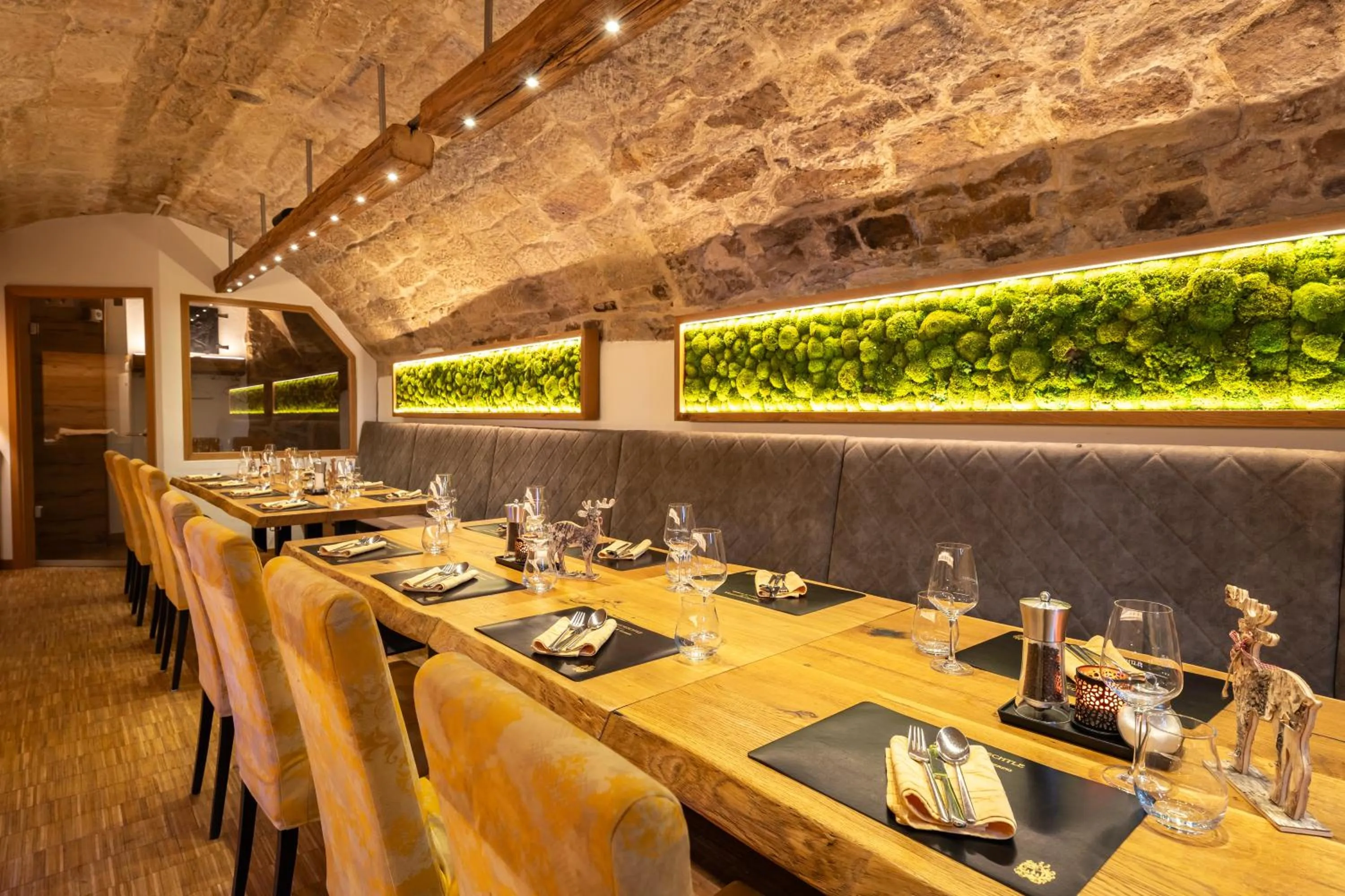 Restaurant/places to eat in Hotel Am Schloss *** Superior