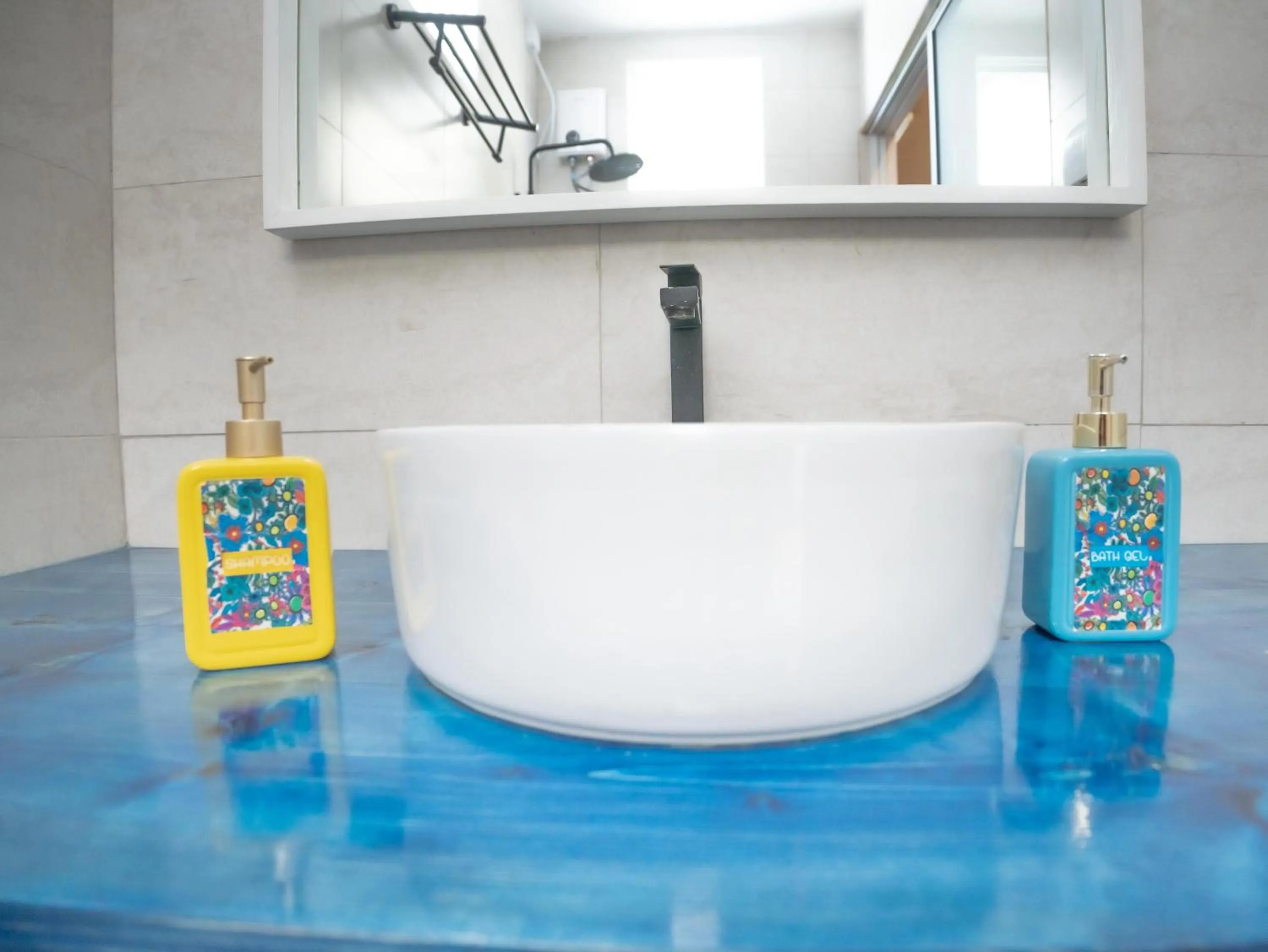 Bathroom in Maamadi Boutique