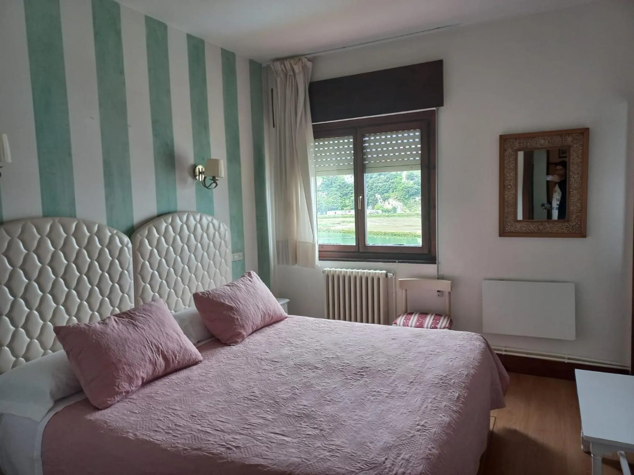 Photo of the whole room in Marina