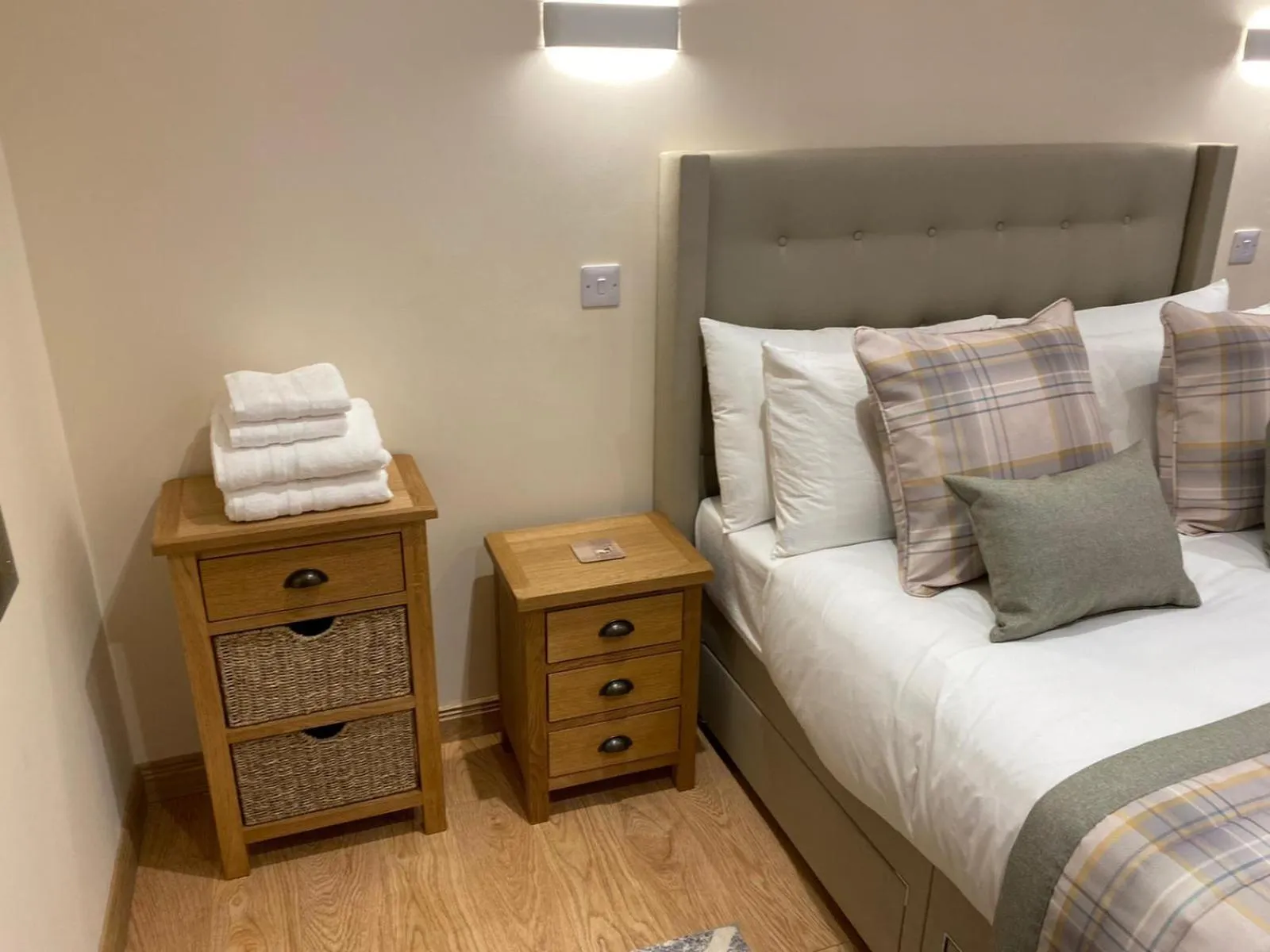 Bedroom, Bed in Waverley Inn Holiday Apartments