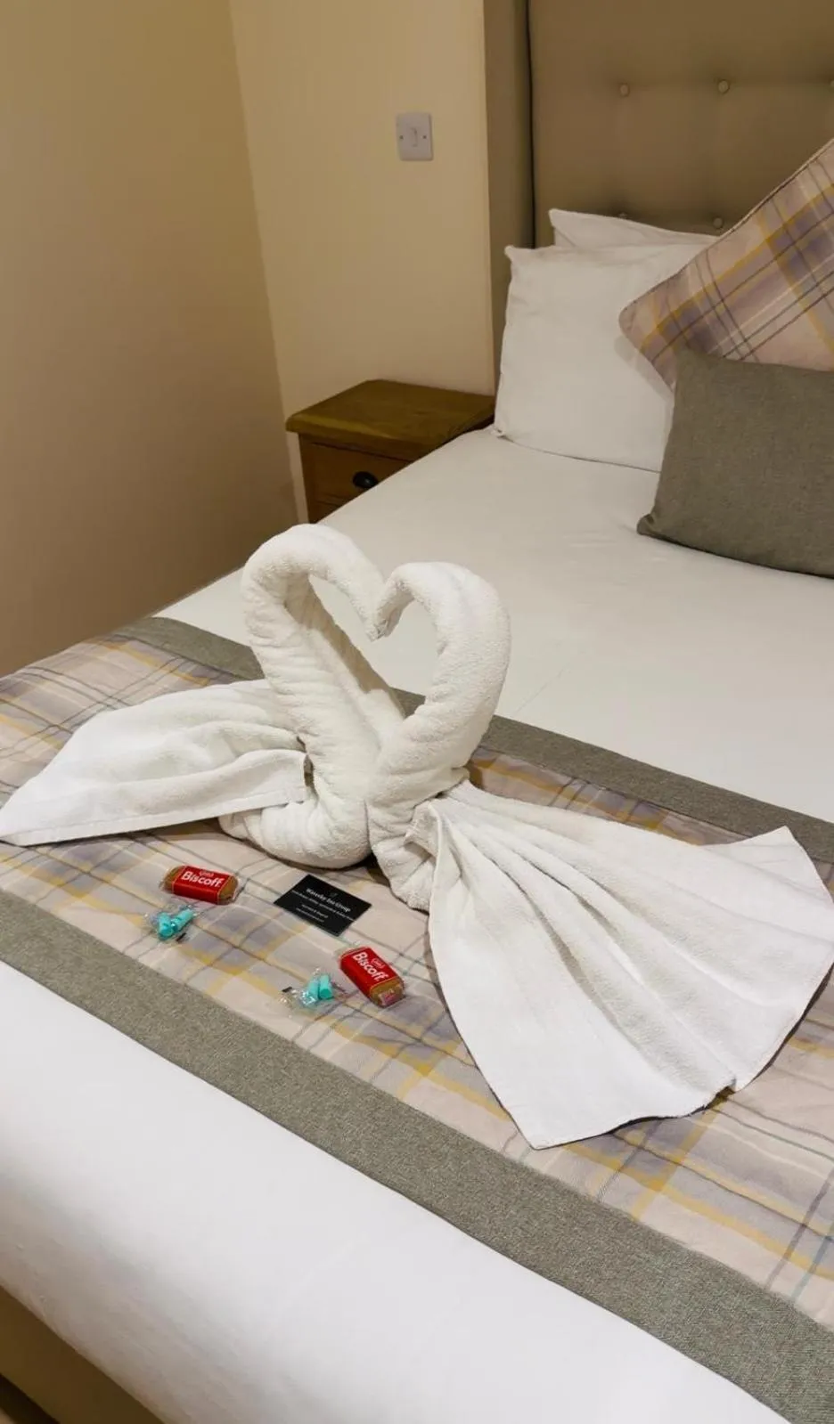 Bed in Waverley Inn Holiday Apartments