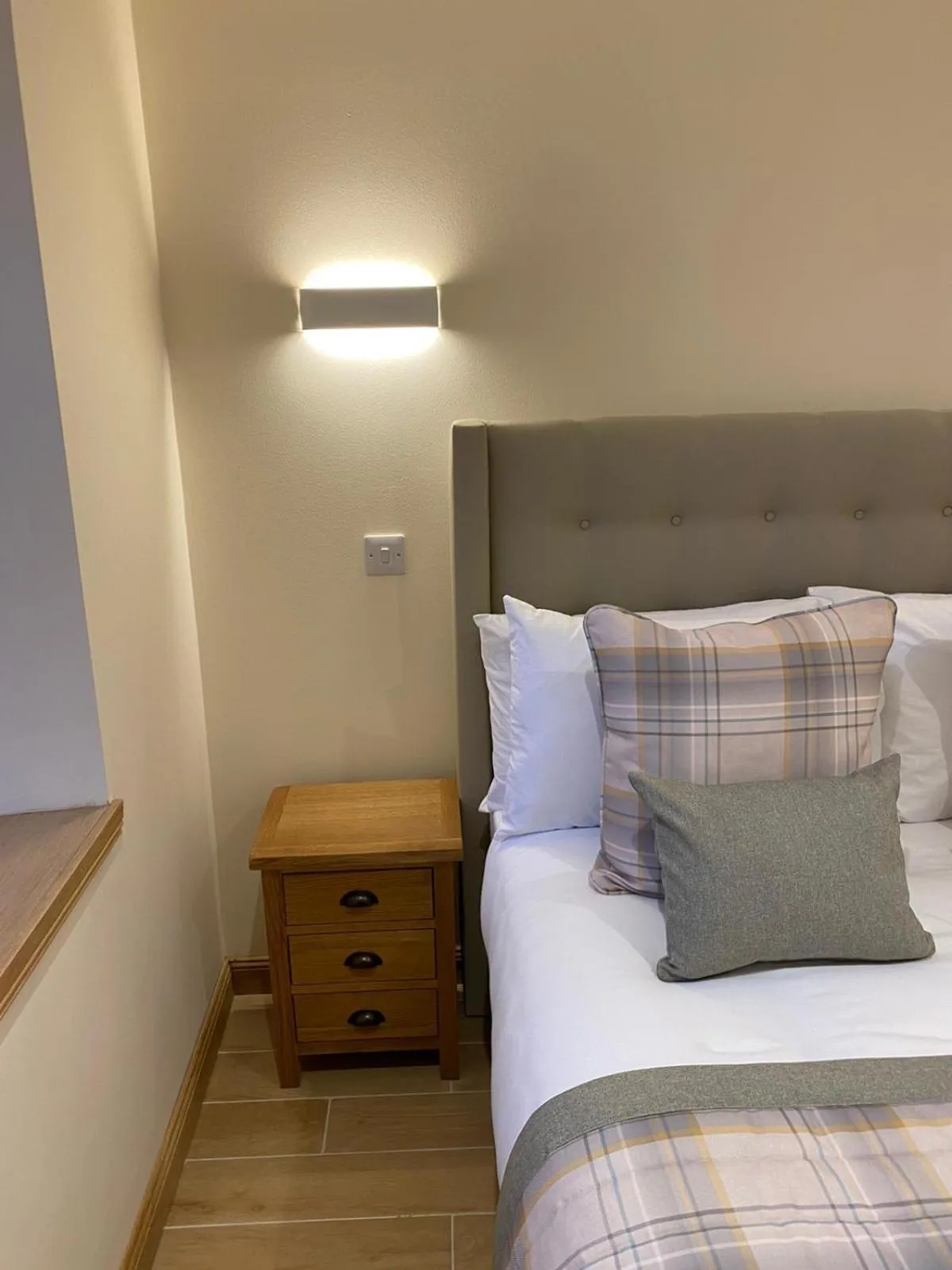 Bedroom, Bed in Waverley Inn Holiday Apartments