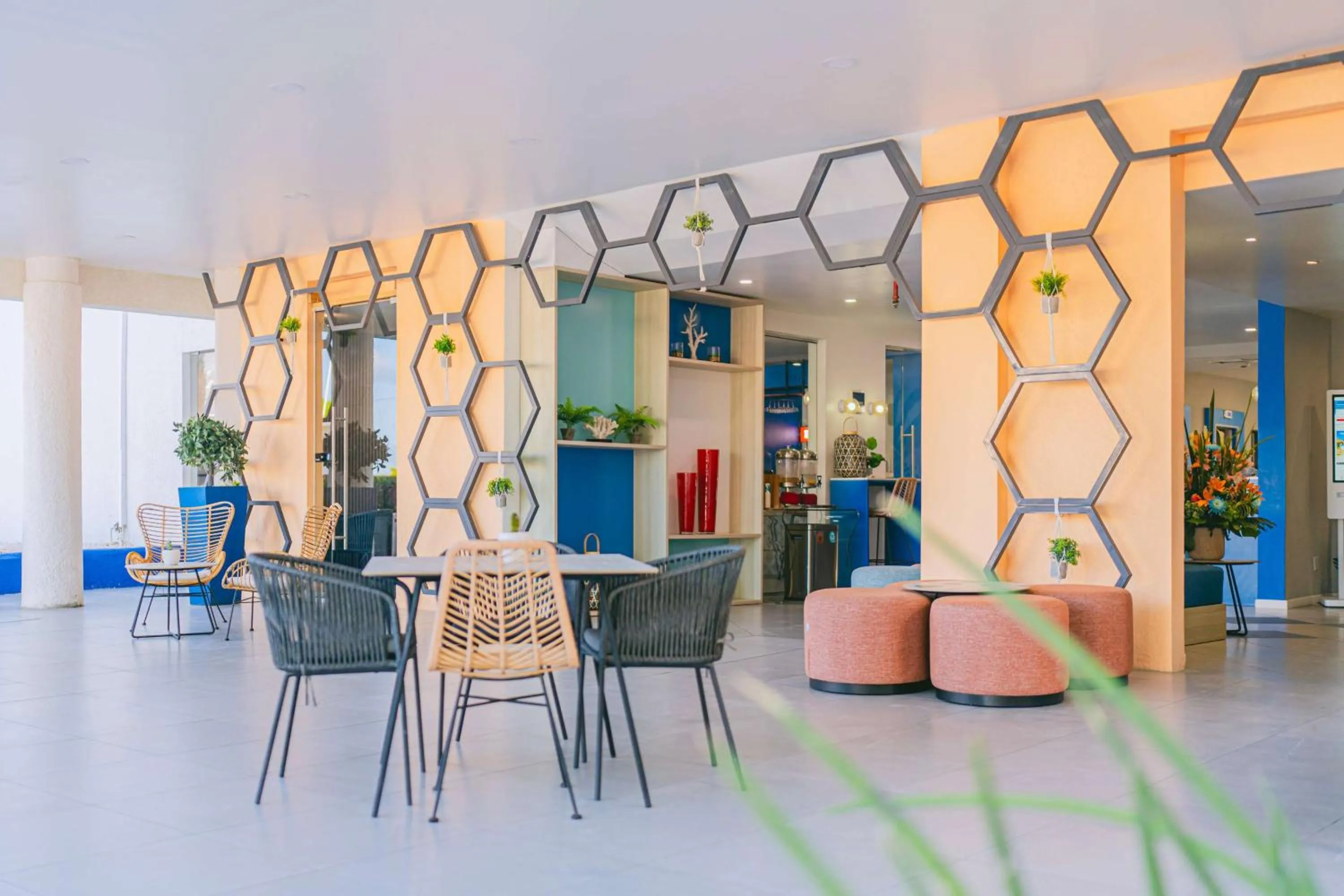 Lobby or reception in TRYP by Wyndham Aruba