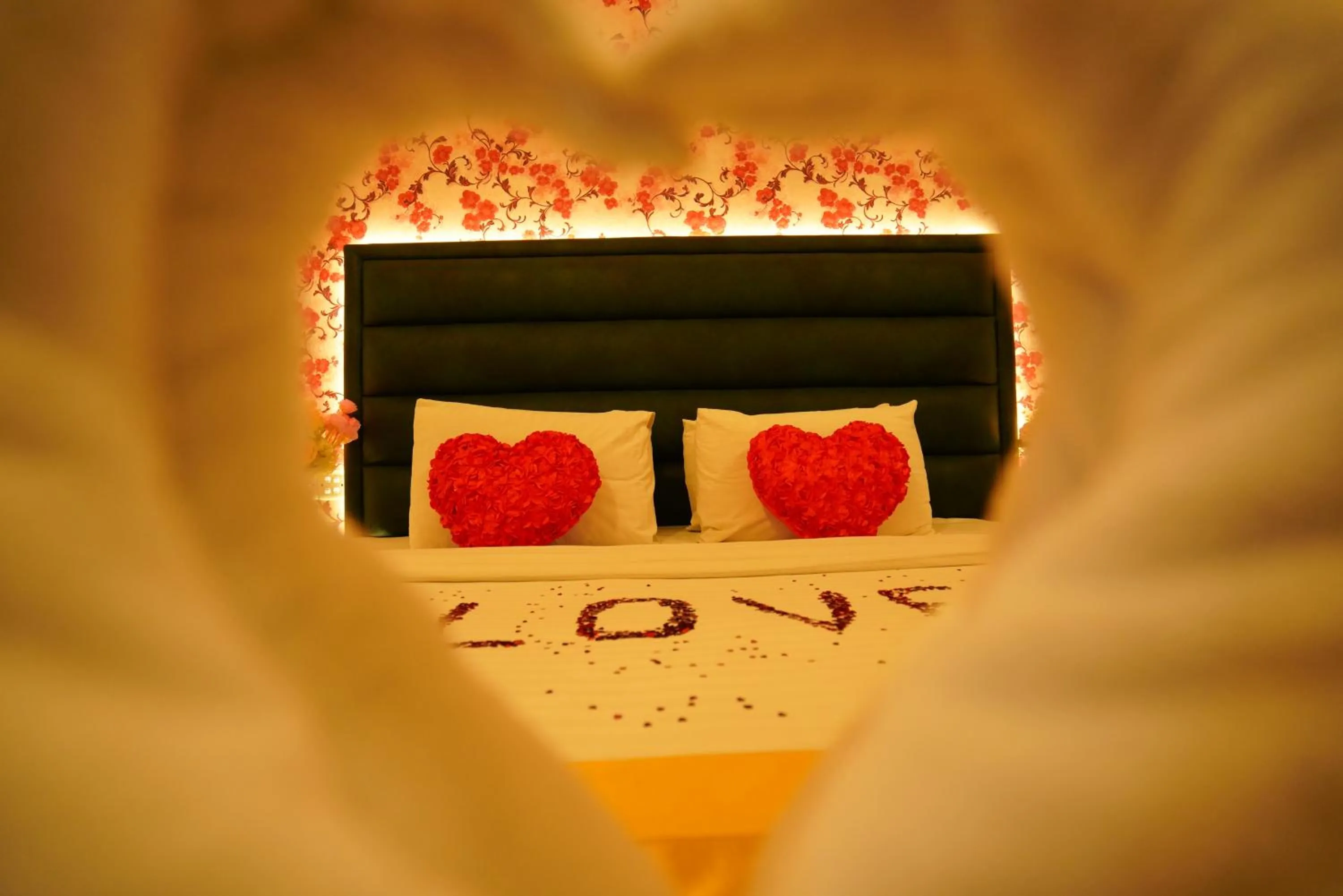 Bed in Grand Mostafa Hotel Ababil