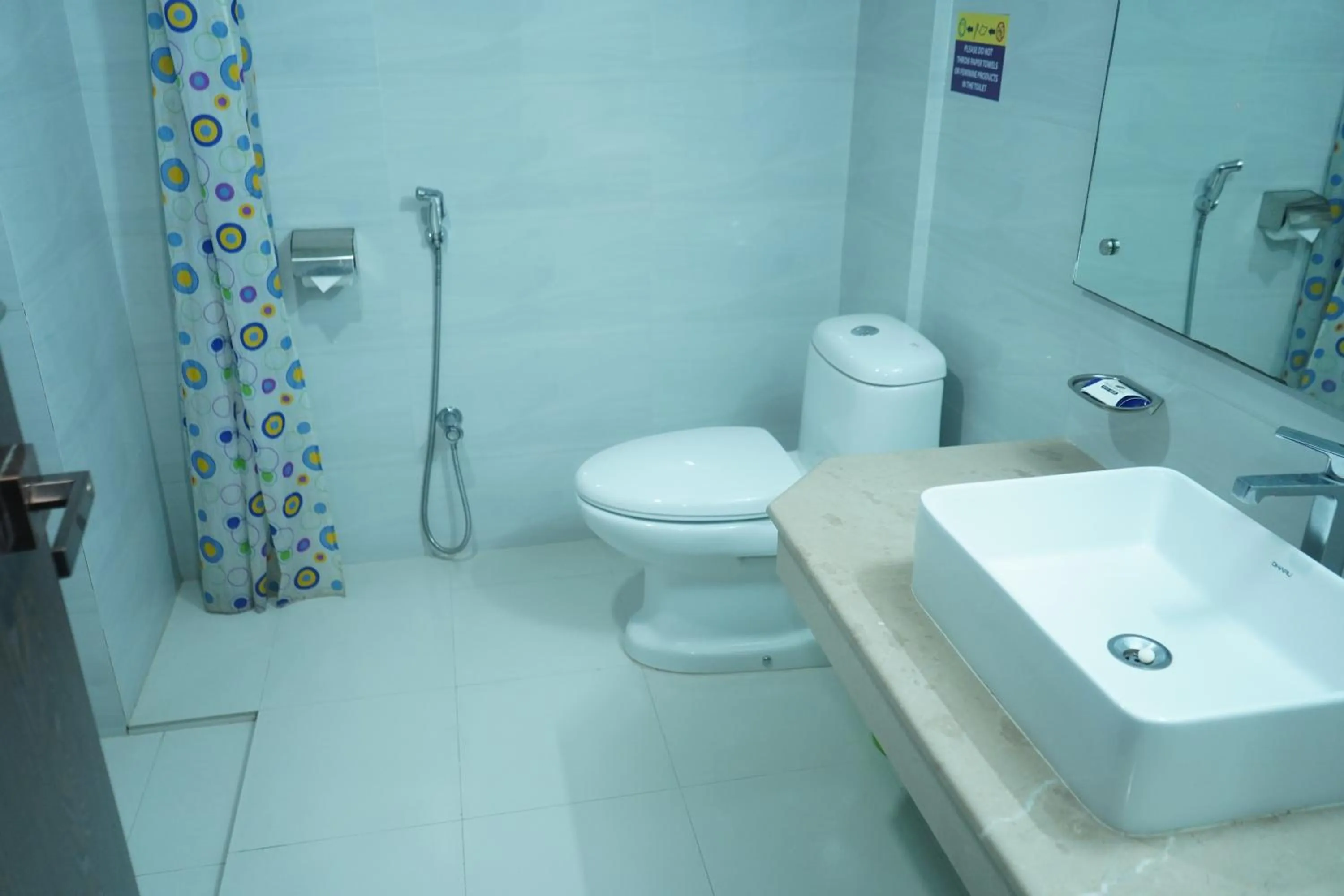 Shower in Grand Mostafa Hotel Ababil