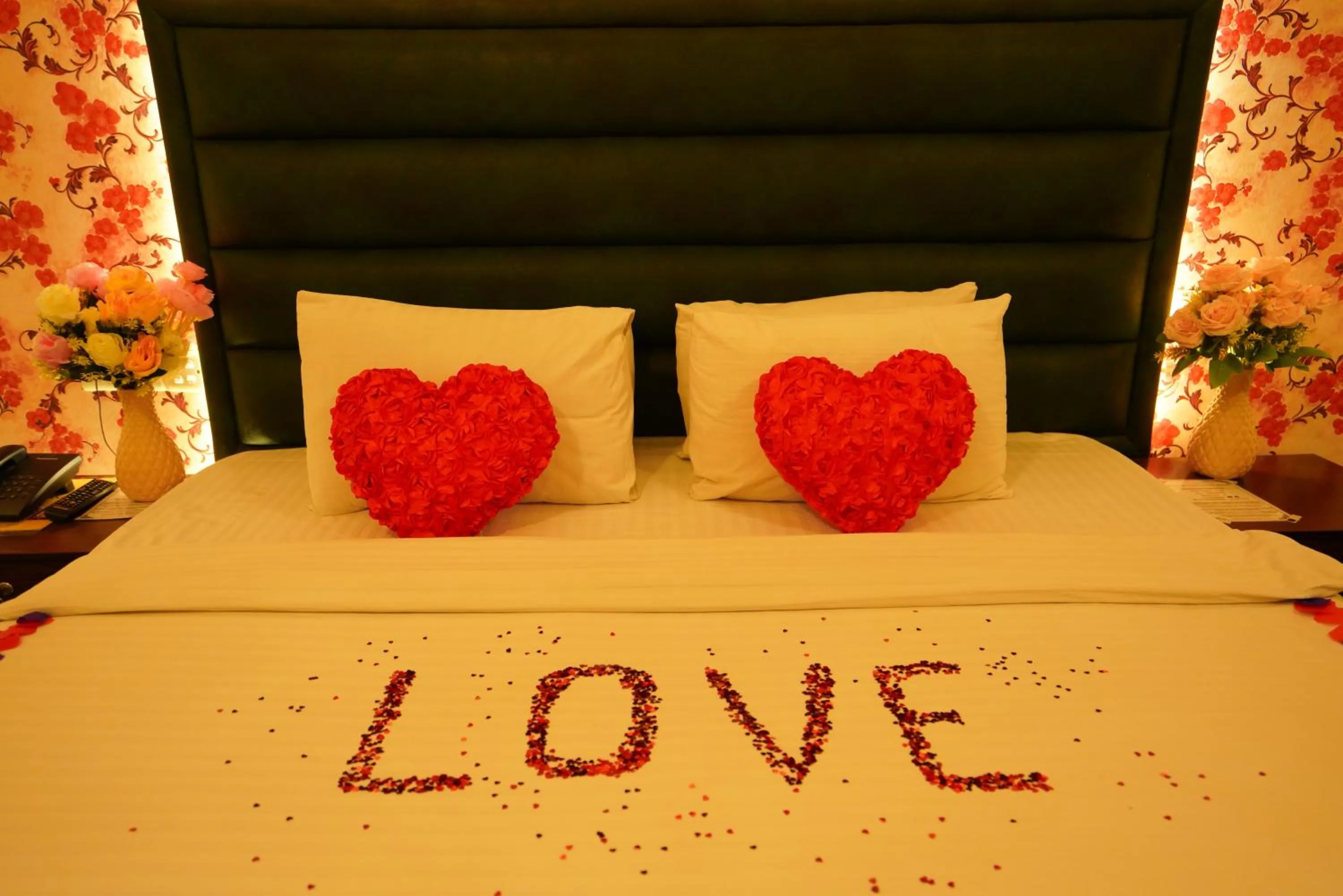 Bed in Grand Mostafa Hotel Ababil