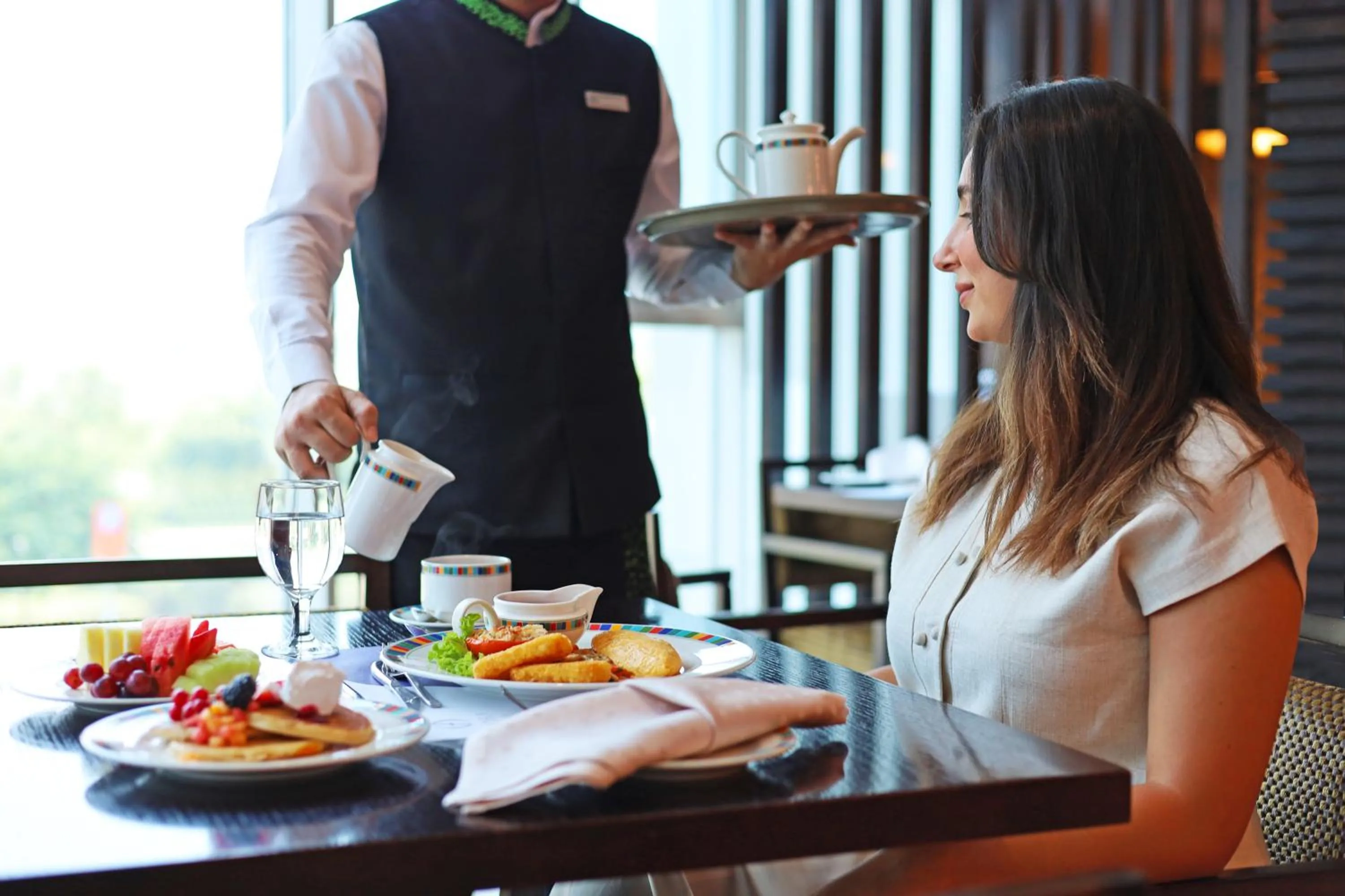 Restaurant/places to eat in Flora Creek Deluxe Hotel Apartments, Dubai