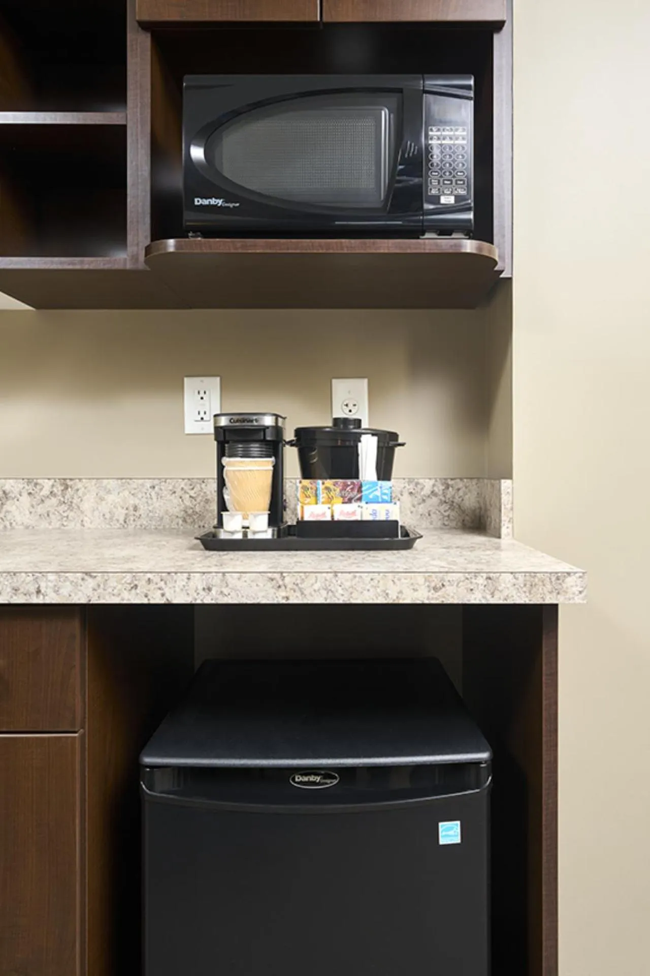 Coffee/tea facilities in Canad Inns Destination Centre Transcona
