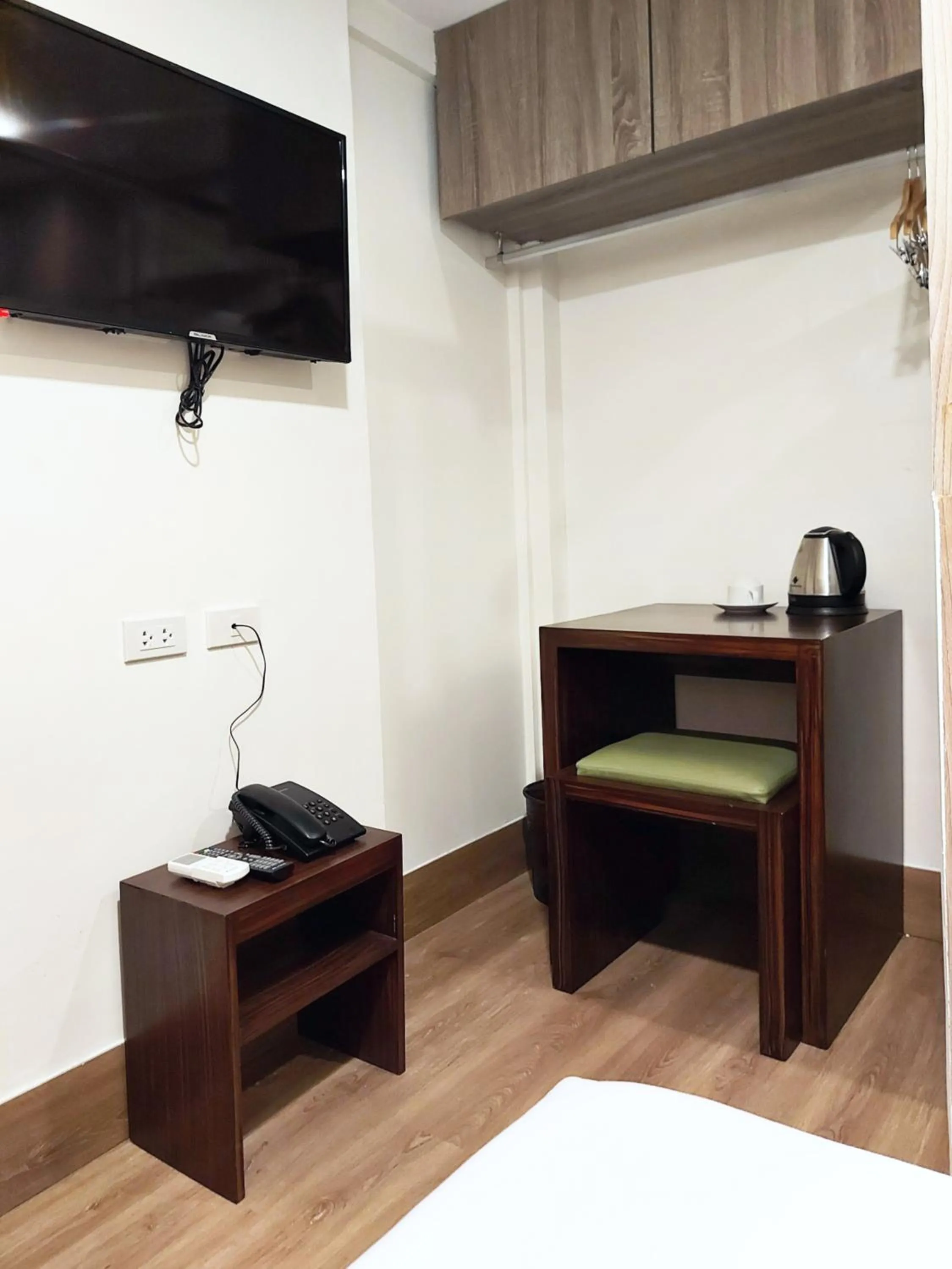 Living room in Anex Hotel near US Embassy