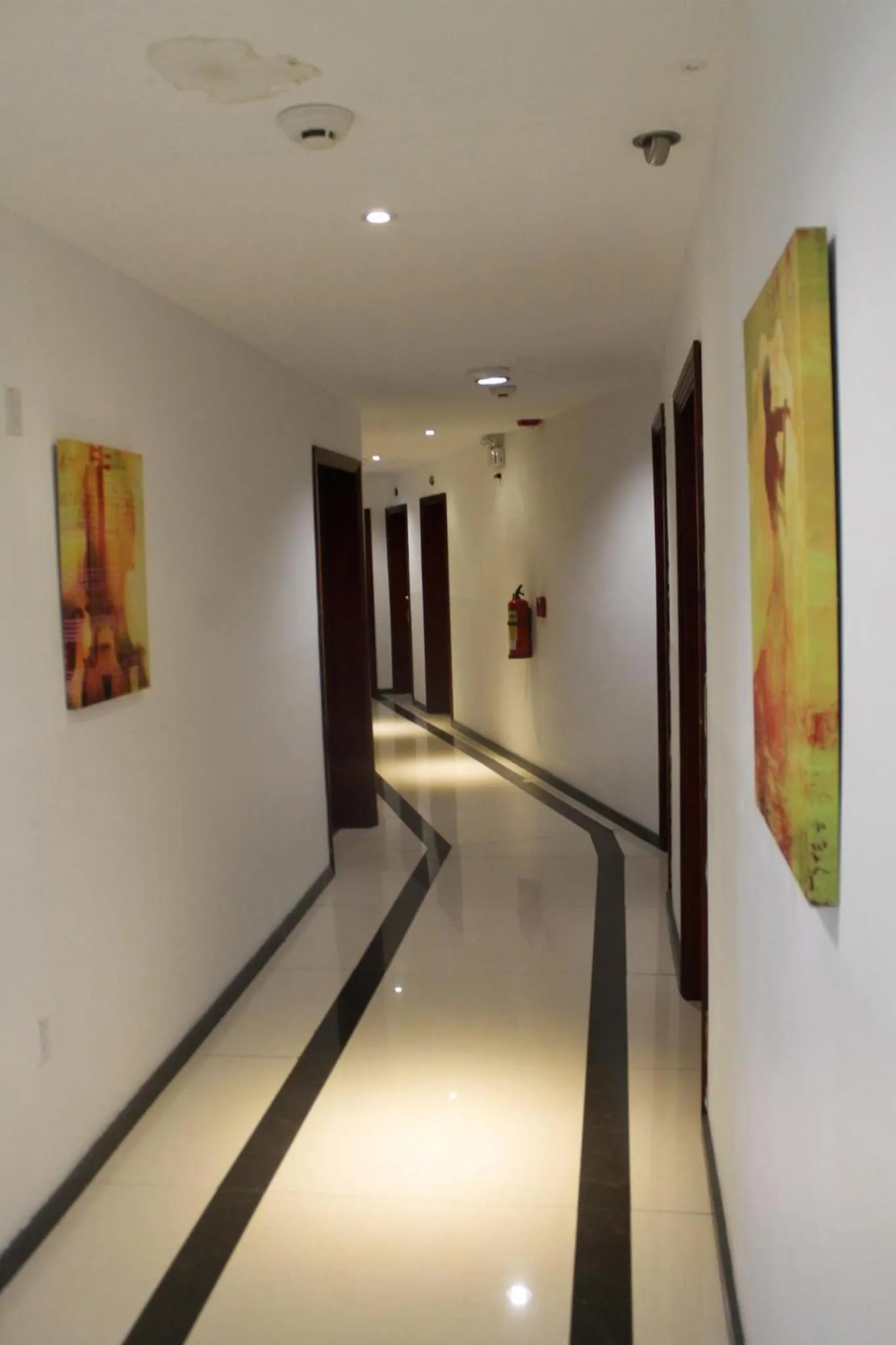 Curacao Suites Hotel