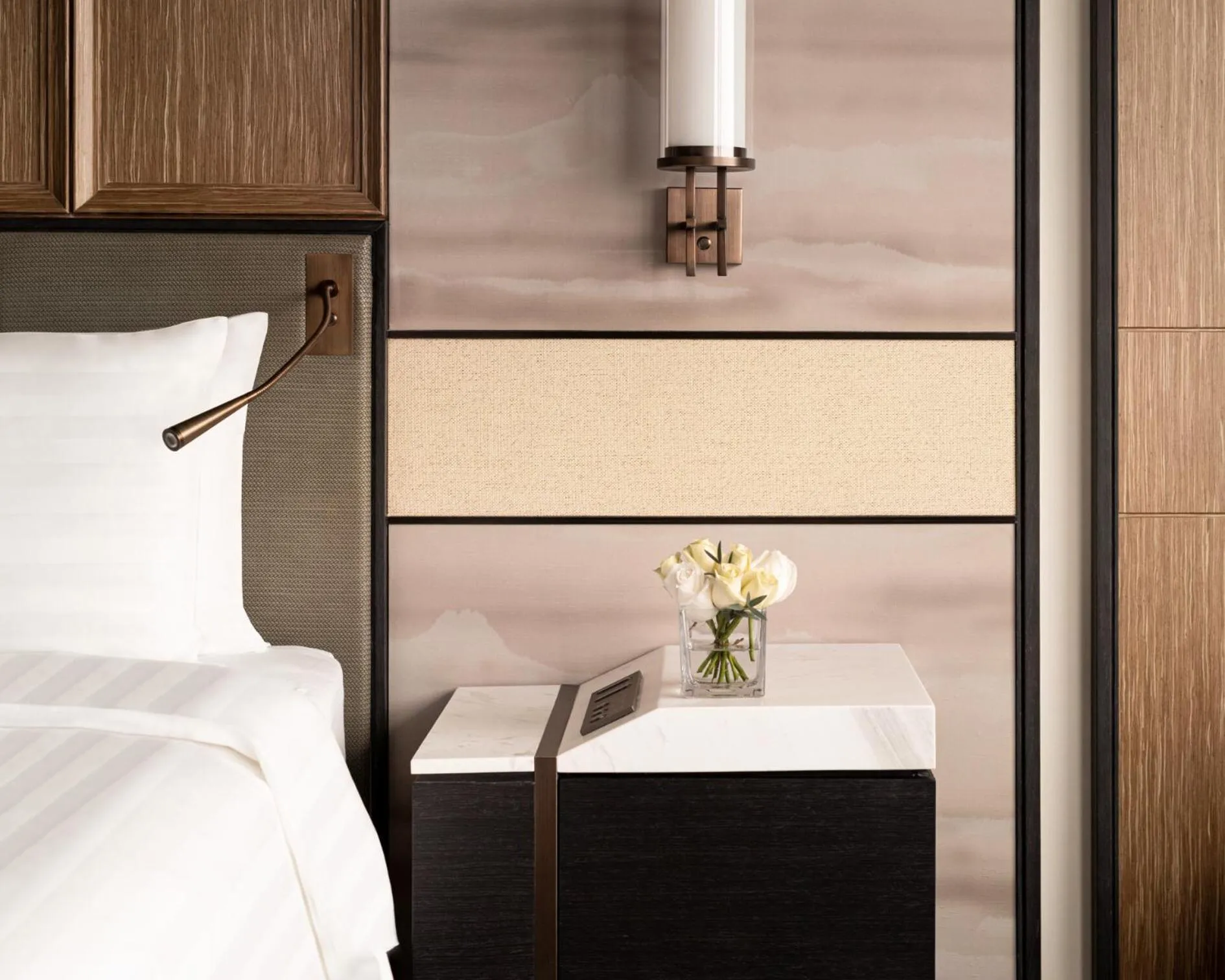 Seating area, Bed in Shangri-La Putian Onsen Resort Hotel