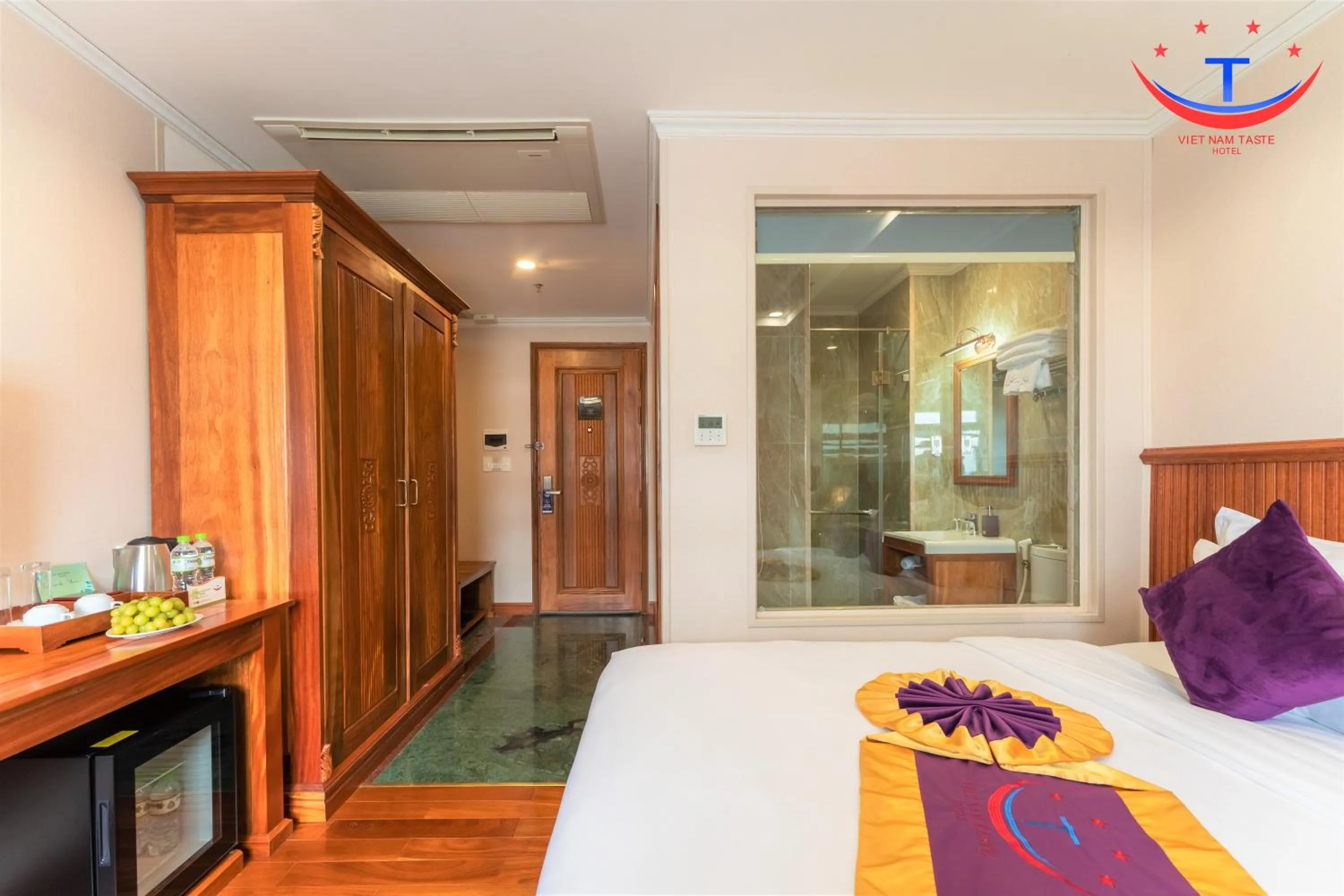 Bedroom, Bed in Vietnam Taste Hotel Quy Nhon - Beachfront