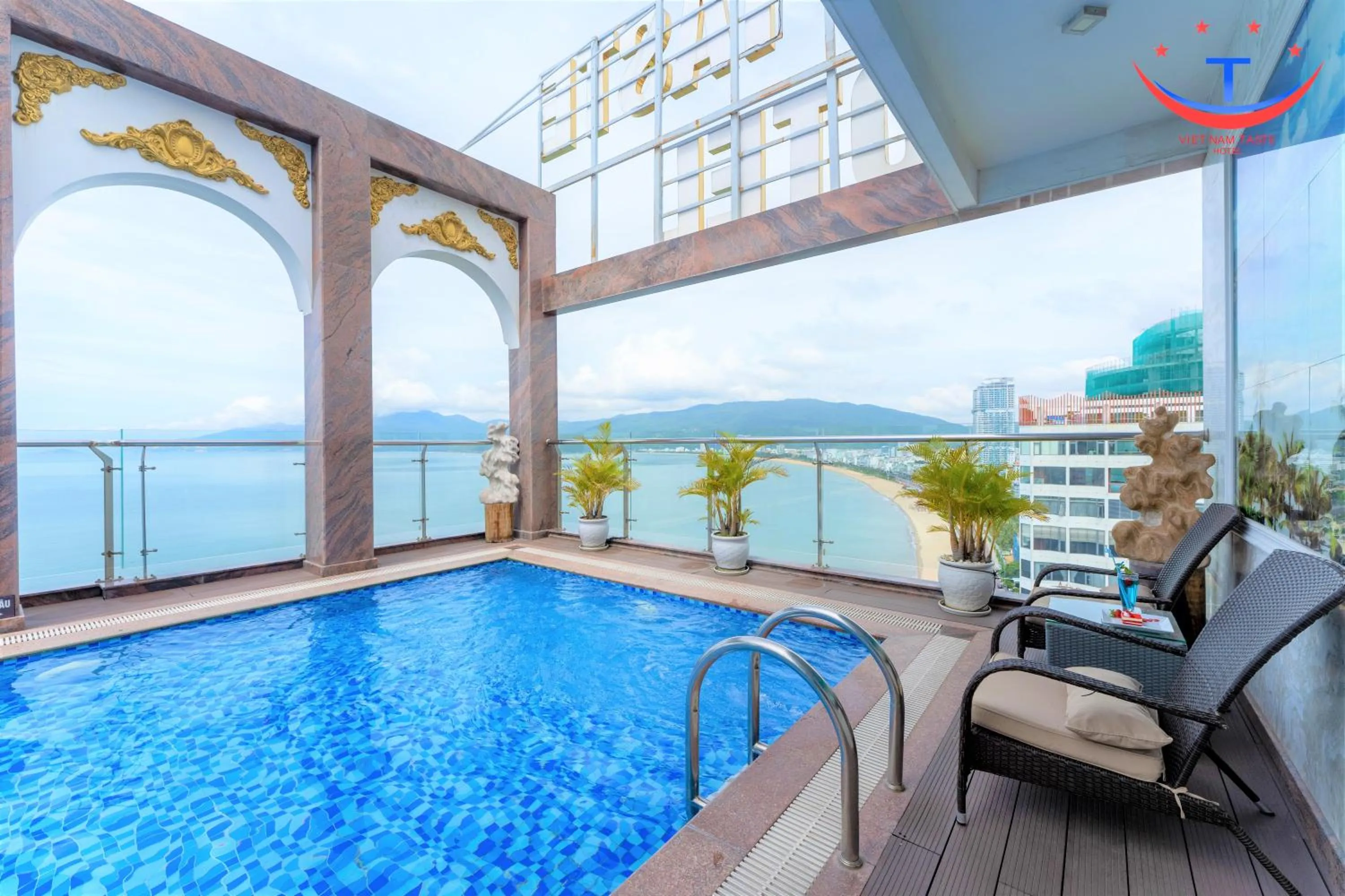 Swimming pool in Vietnam Taste Hotel Quy Nhon - Beachfront