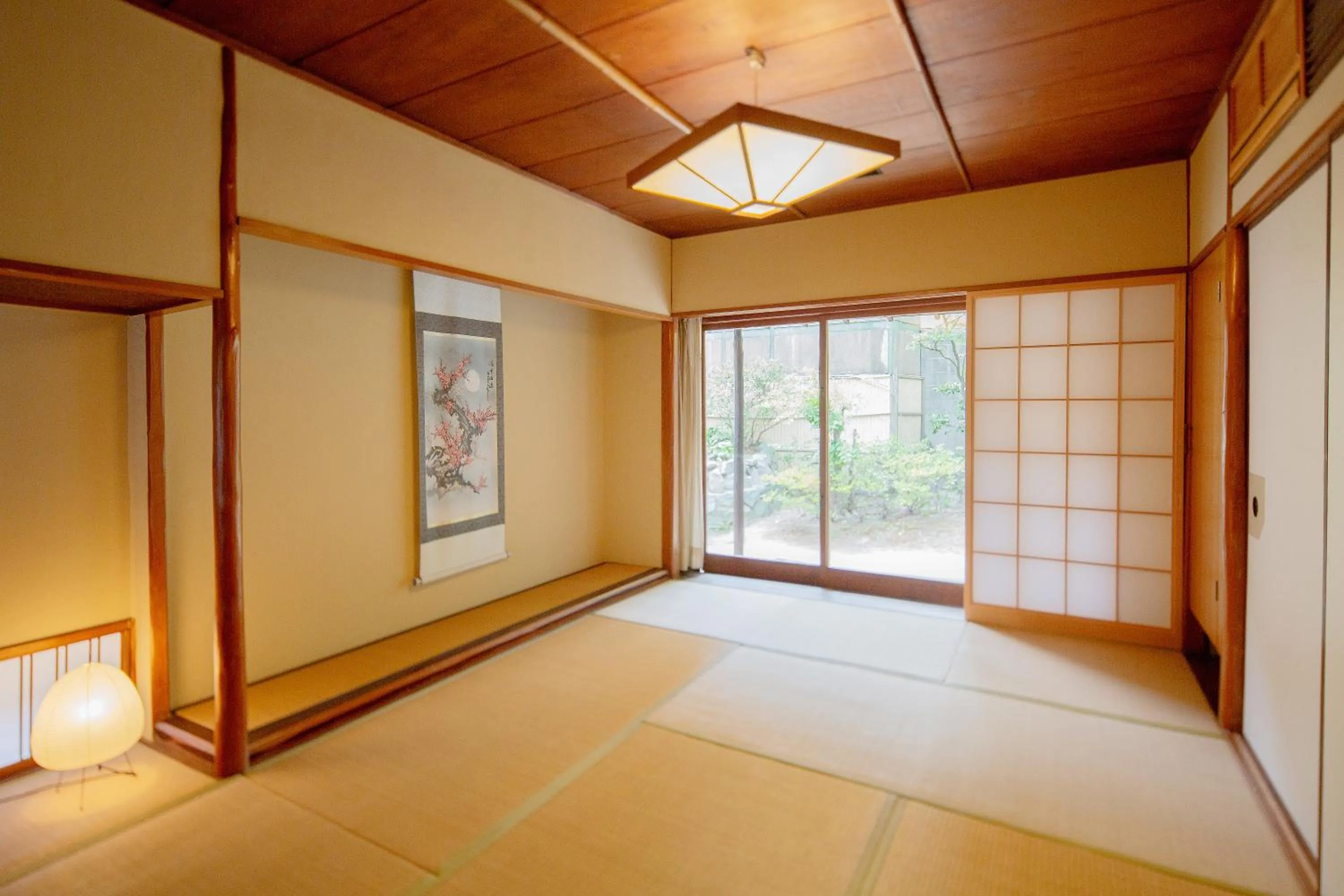 Photo of the whole room in Suisui Garden Ryokan (in the Art Hotel Kokura New Tagawa)
