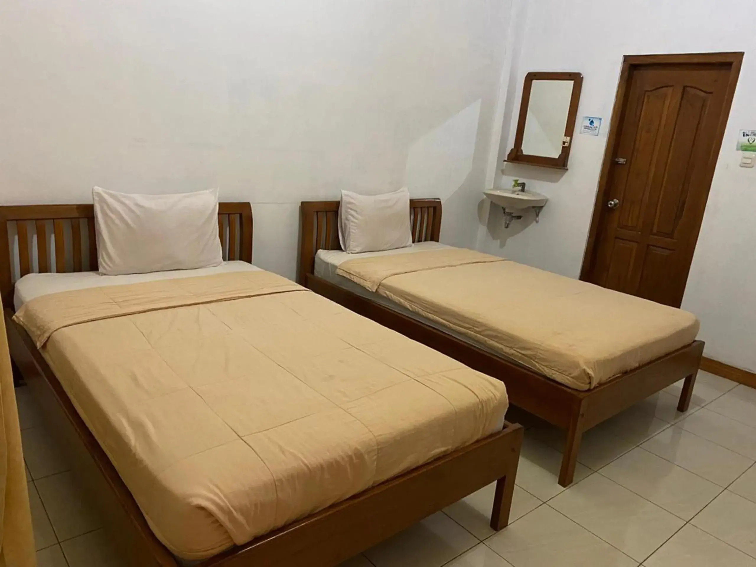 Double or Twin Room in Surya Hotel Labuan Bajo Double or Twin Room in Surya Hotel Labuan Bajo