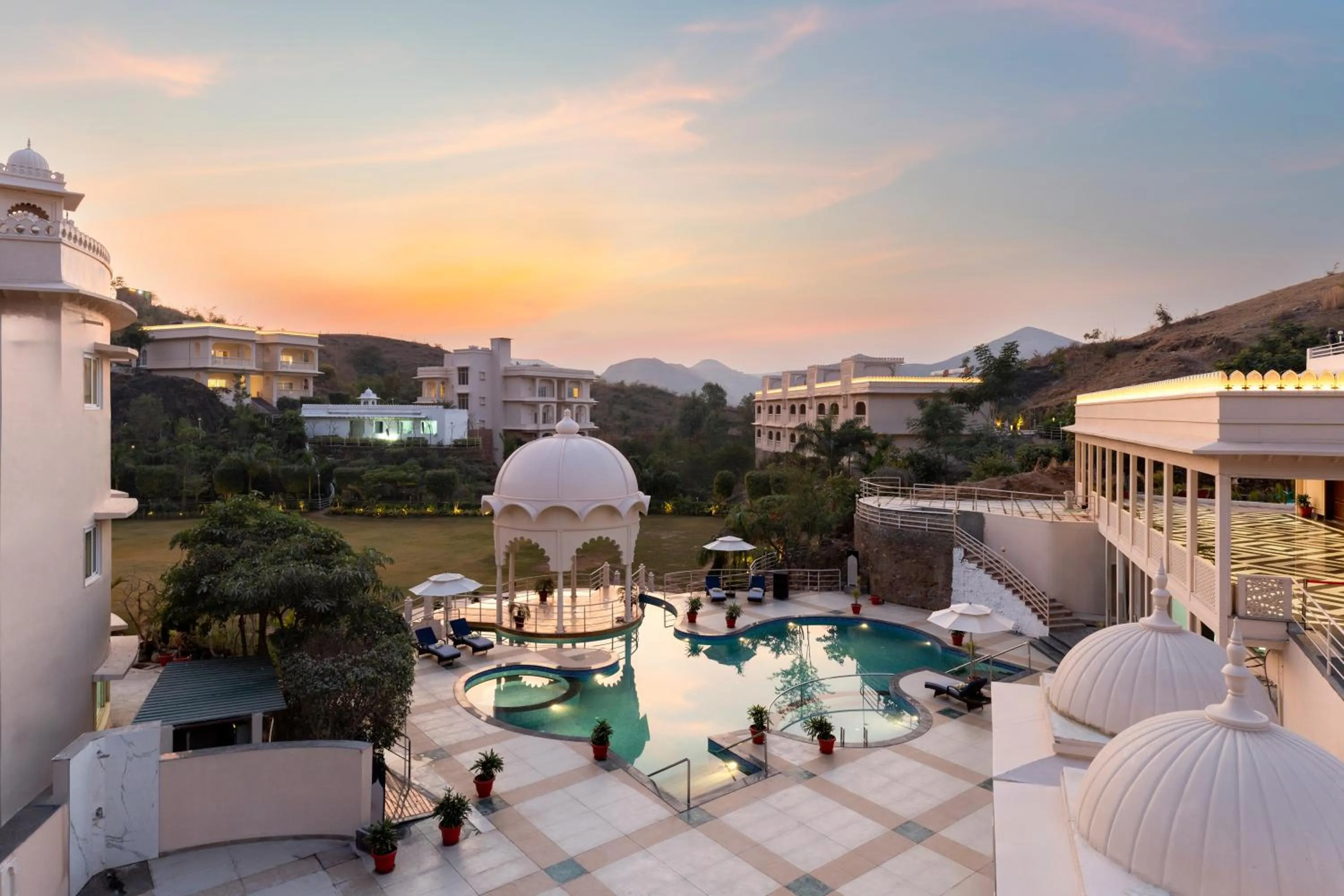 Swimming pool in Sayaji Resorts & Spa Udaipur