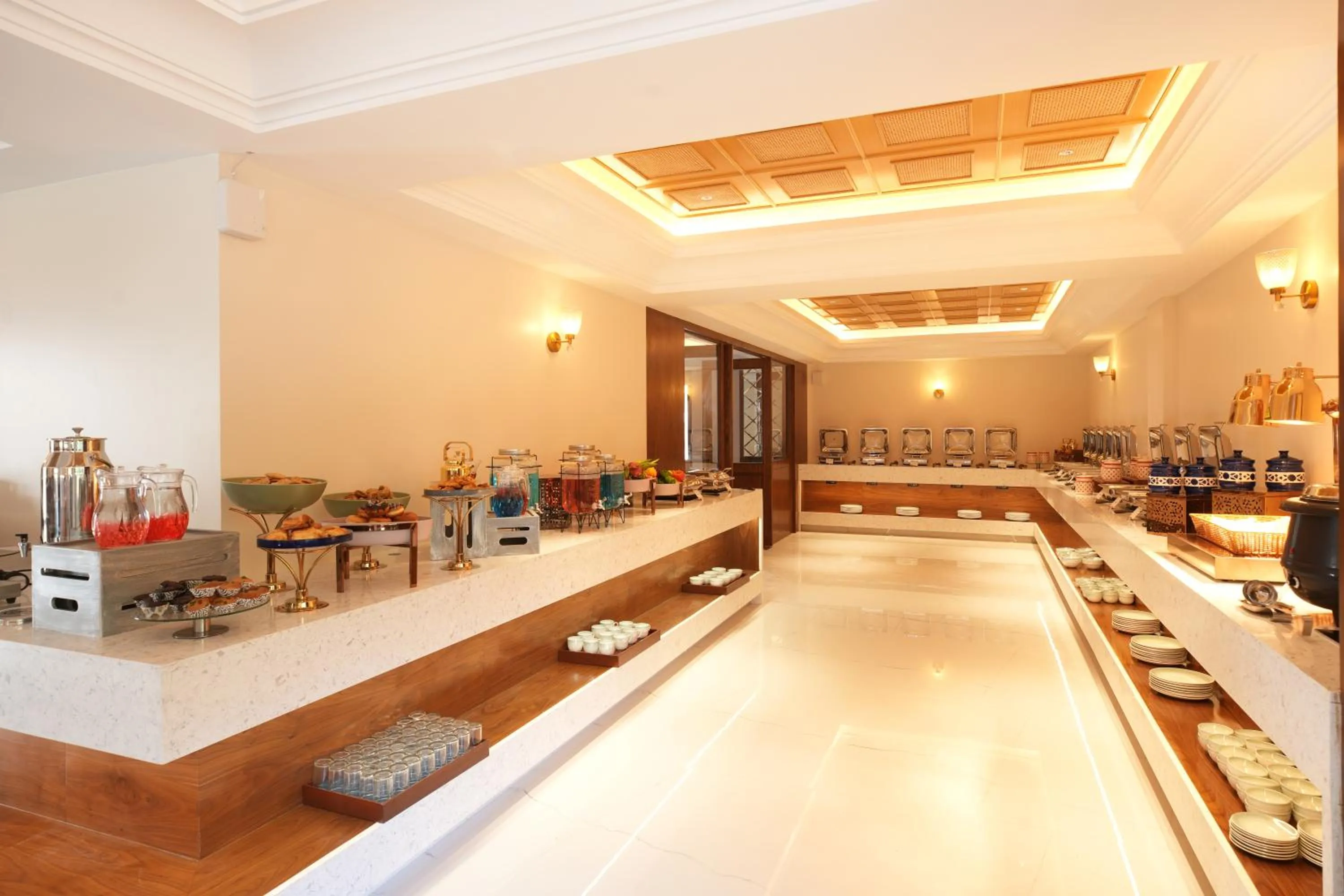 Restaurant/places to eat in Sayaji Resorts & Spa Udaipur