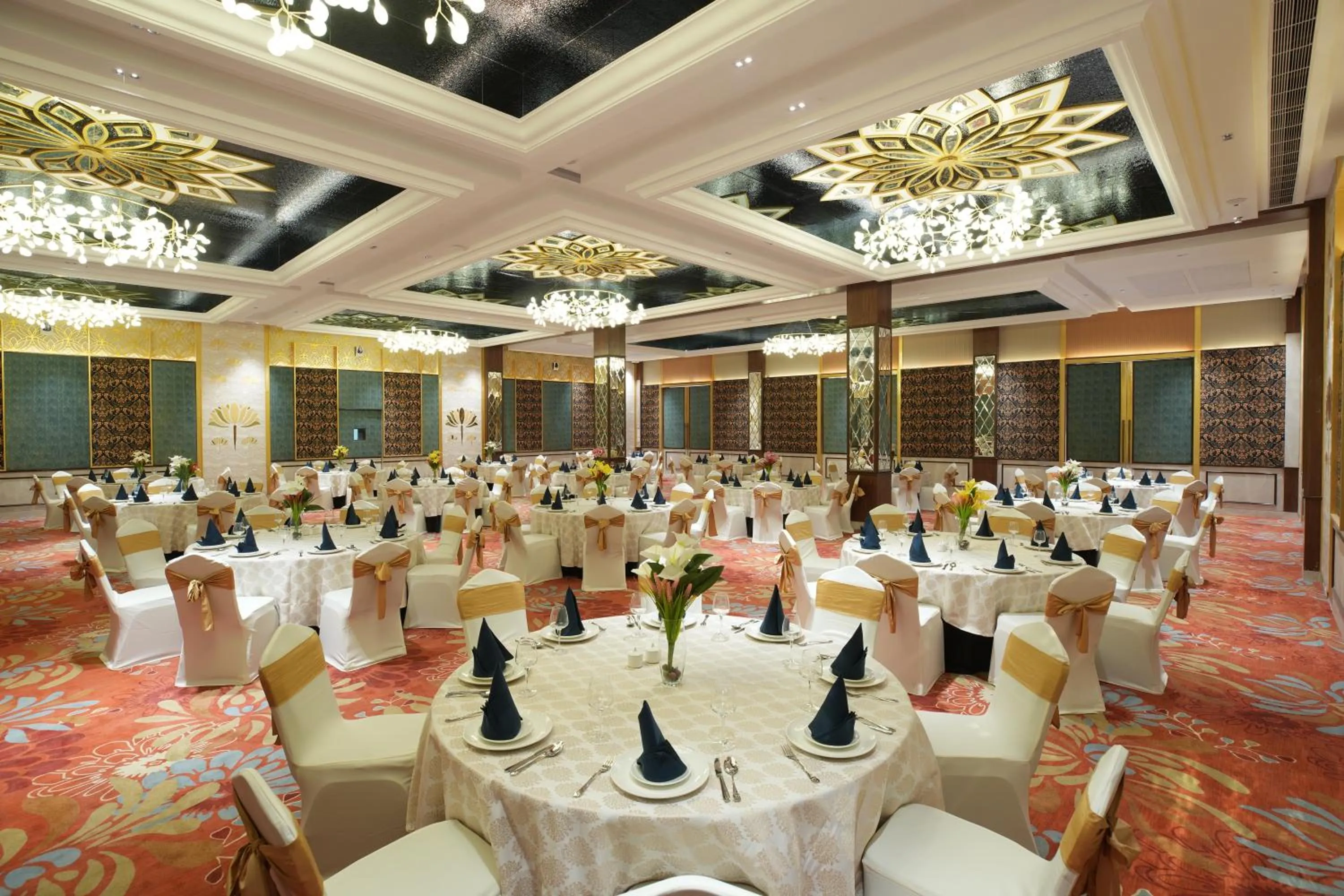 Banquet/Function facilities in Sayaji Resorts & Spa Udaipur