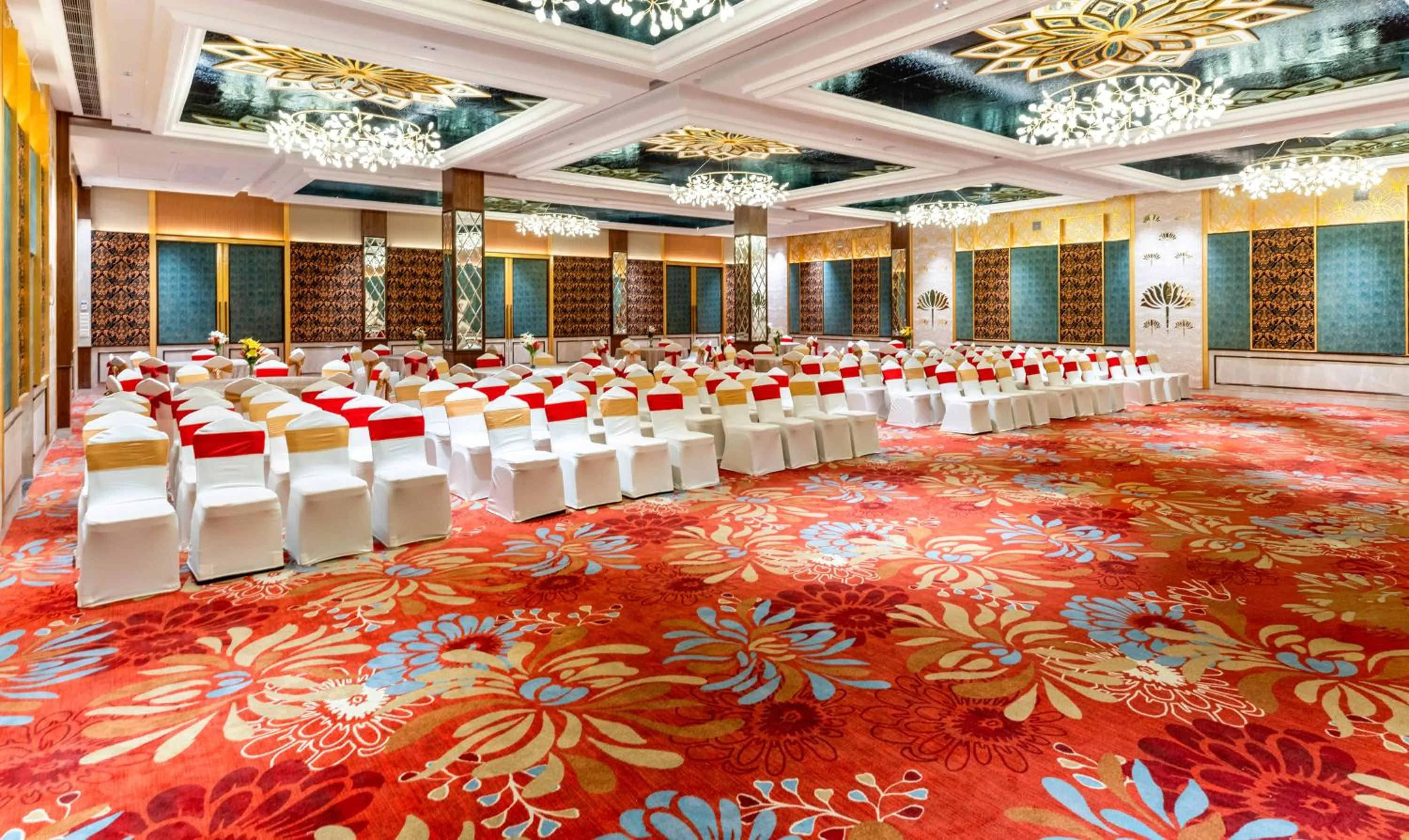 Banquet/Function facilities in Sayaji Resorts & Spa Udaipur