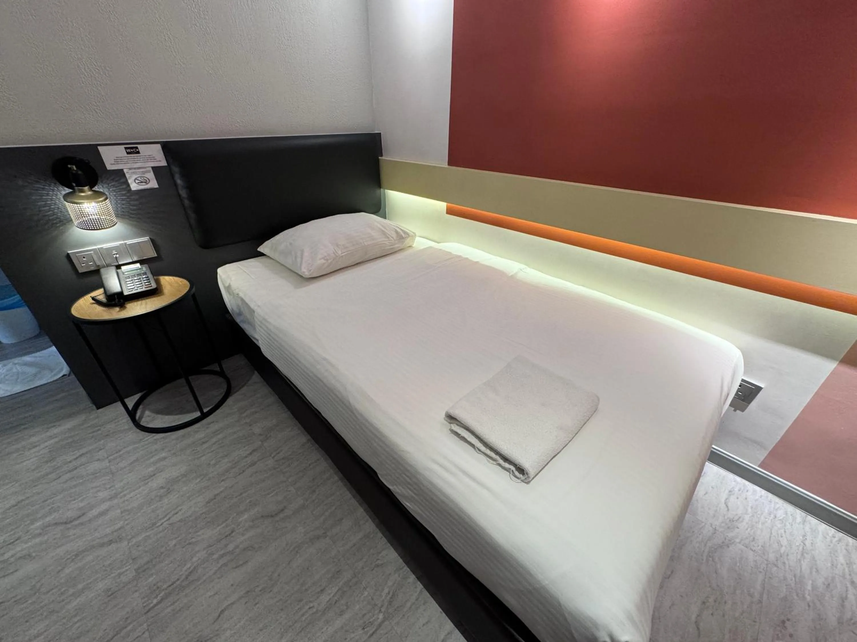 Photo of the whole room, Bed in Woco Boutique Hotel Kinrara